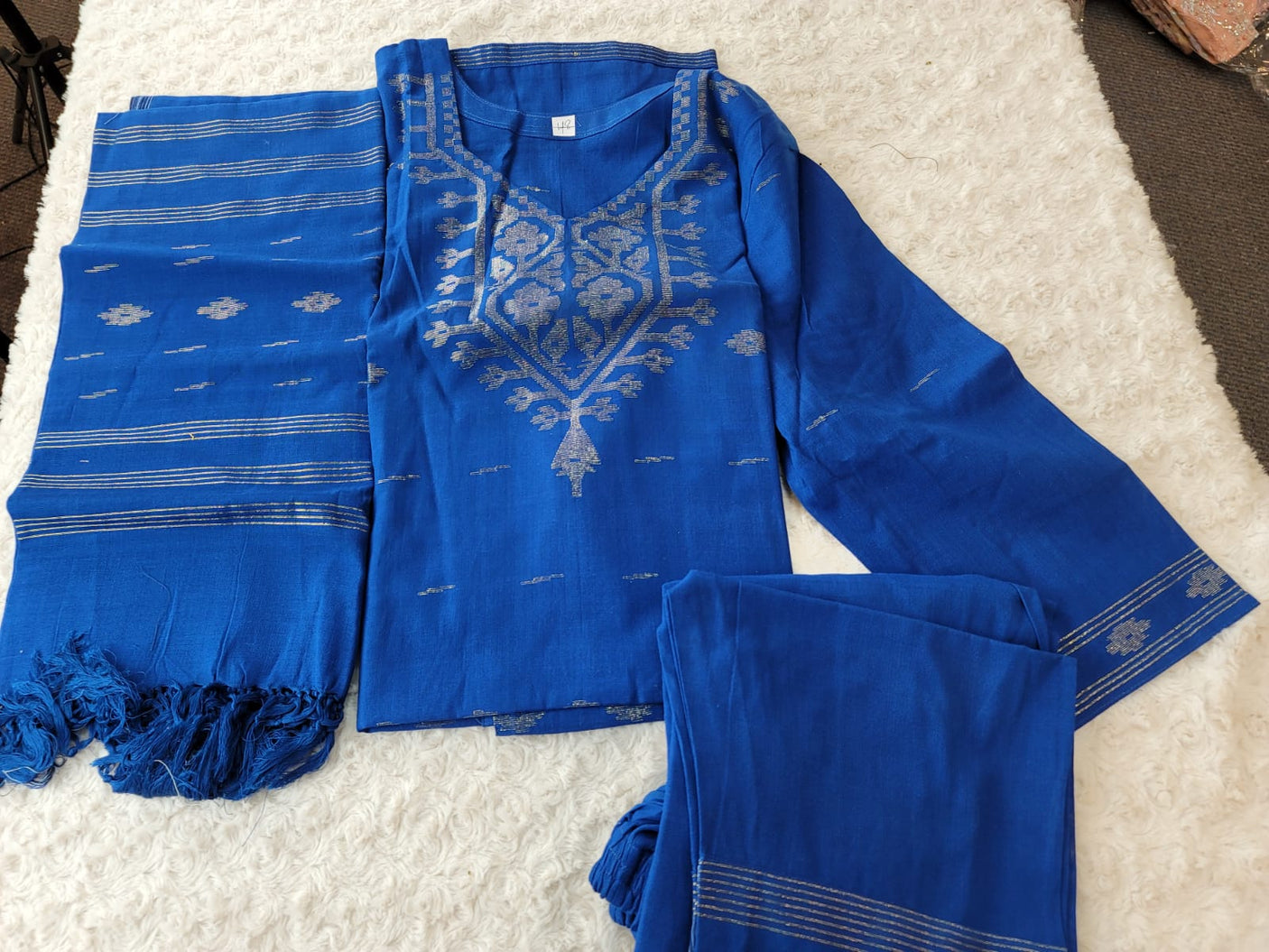 Bangladeshi Jamdani salwar kamiz