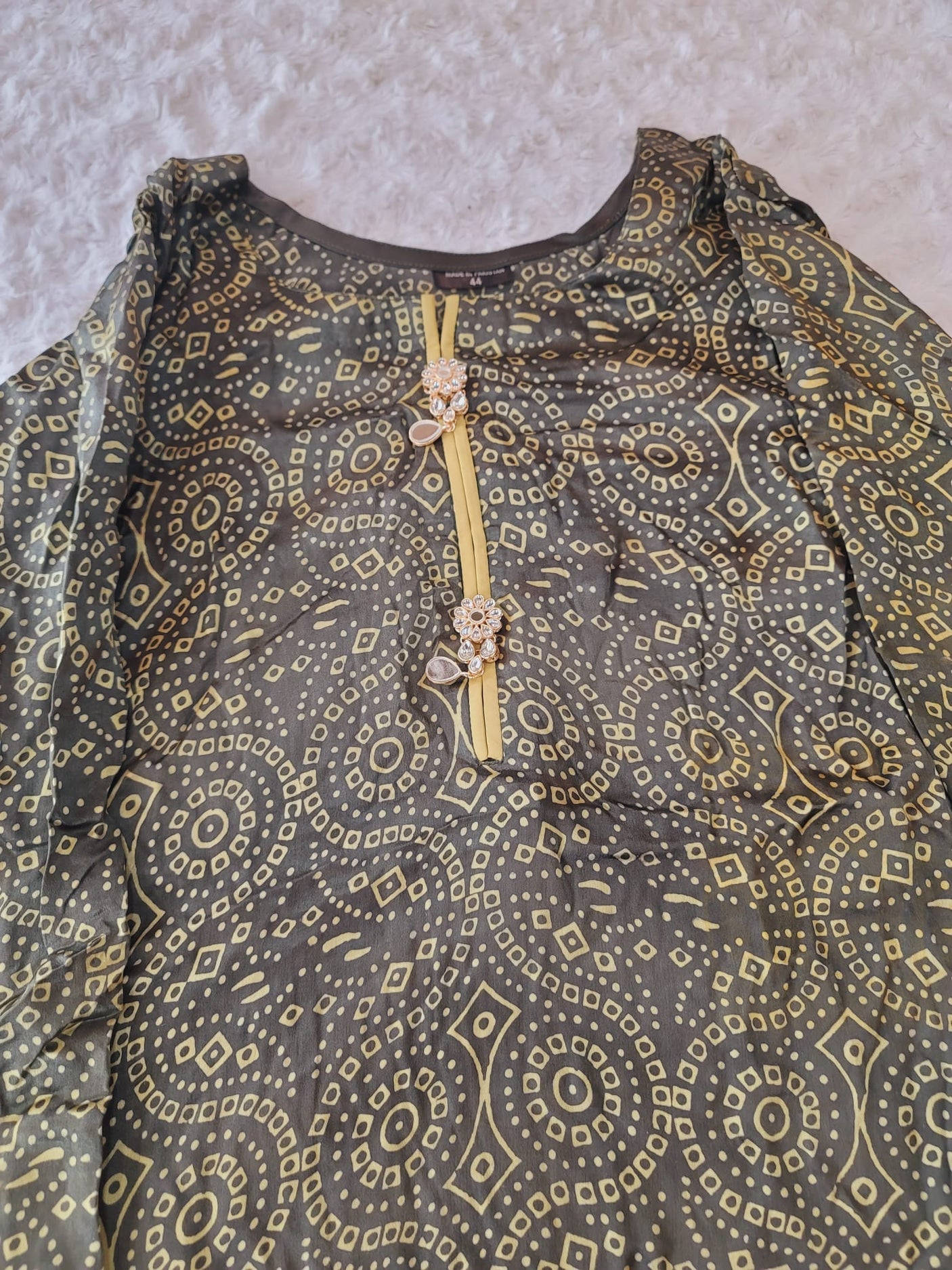 Pakistani Raw Silk Kamiz With Pure Chiffon Duppata Collection 2021 -100% Original Guaranteed