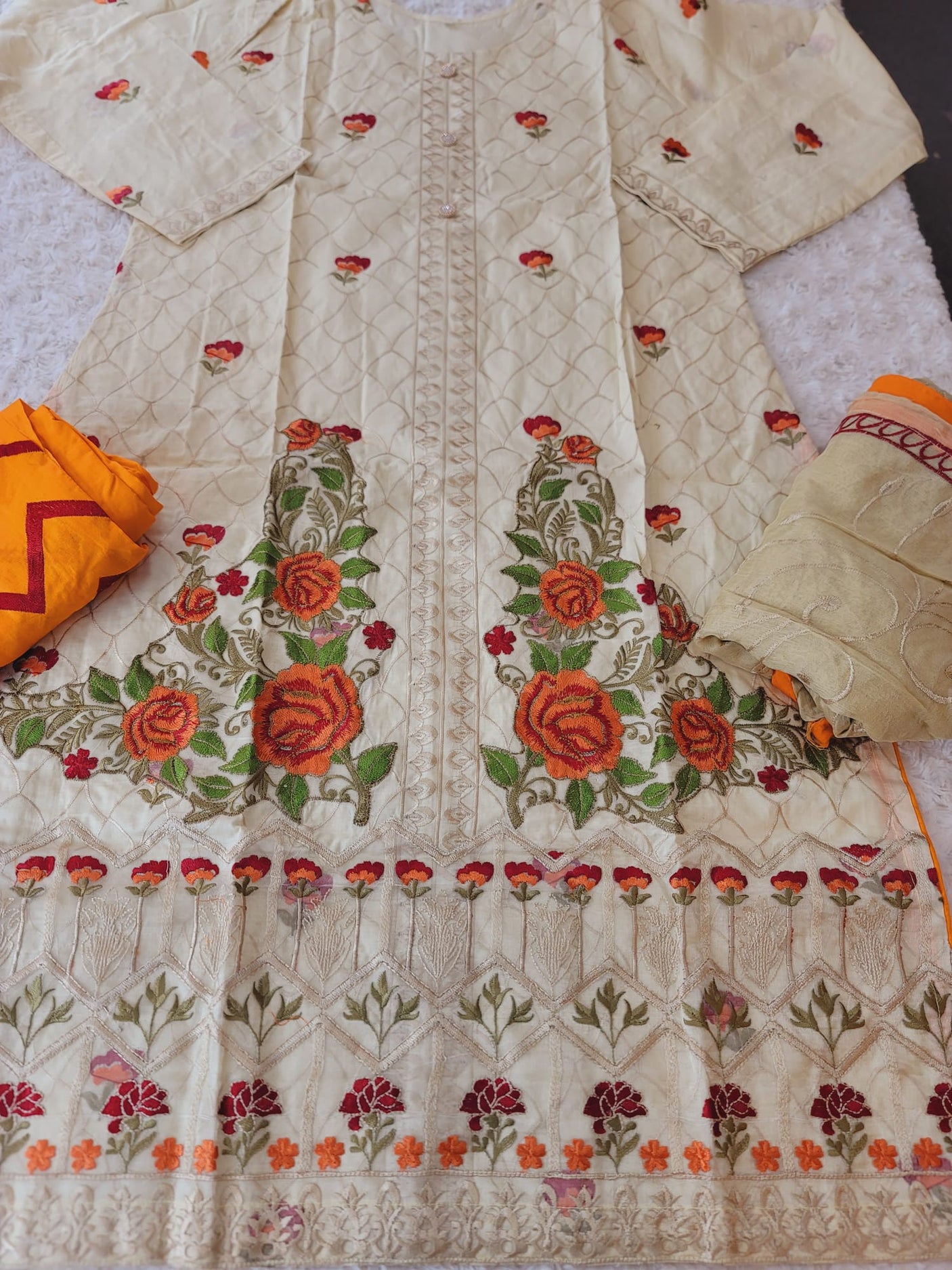 Pakistani stitched lawn Embroidered Salwar kameez ready to ship