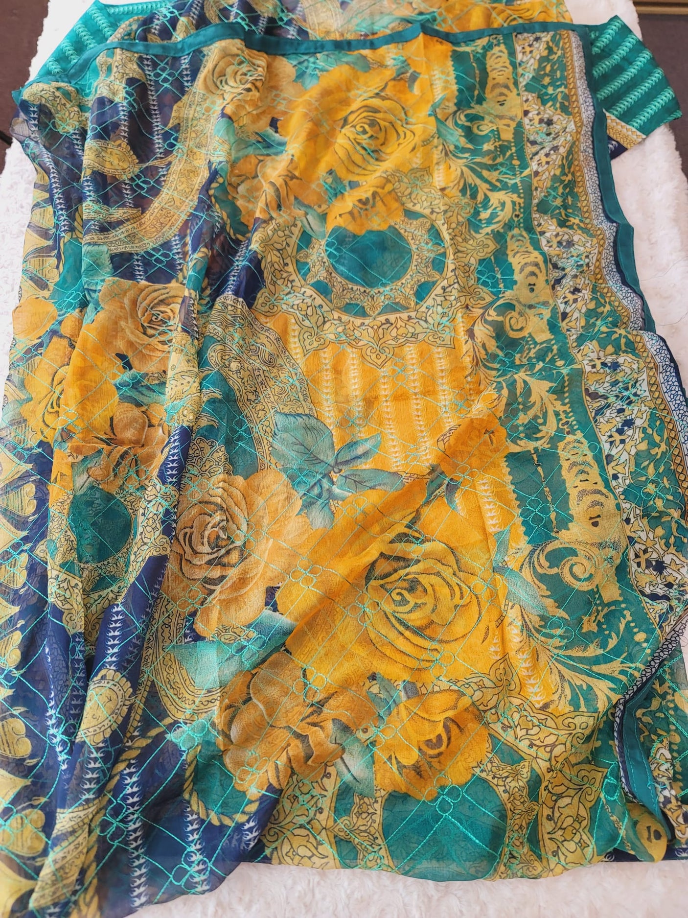 Pakistani stitched lawn Embroidered Salwar kameez ready to ship