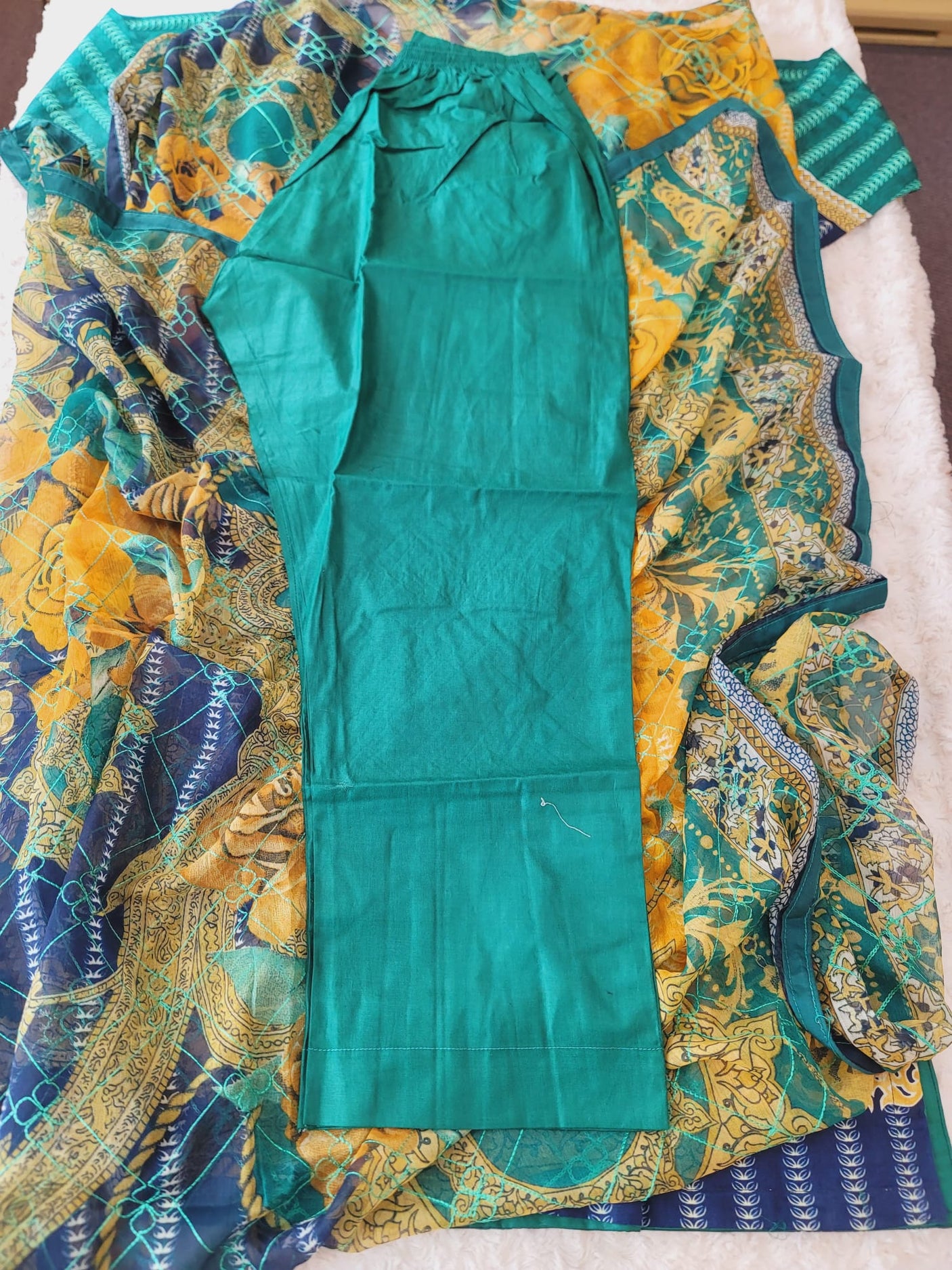 Pakistani stitched lawn Embroidered Salwar kameez ready to ship