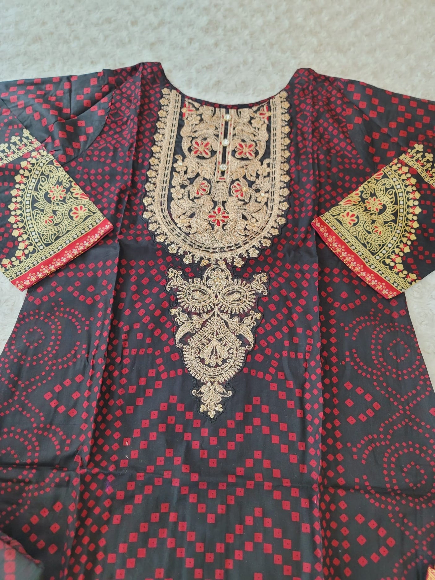 Pakistani stitched lawn Embroidered Salwar kameez ready to ship