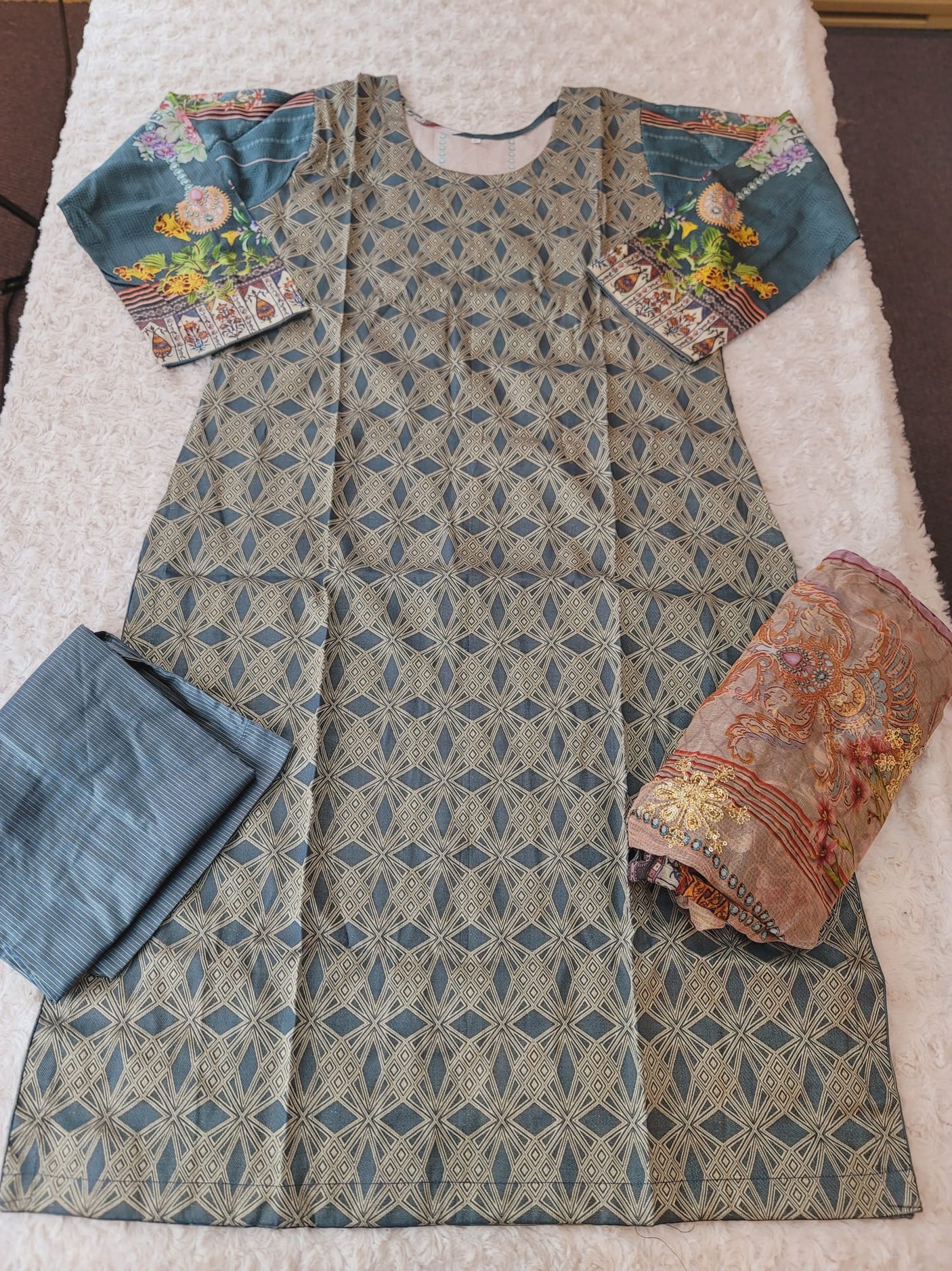 Pakistani Stitched Jacquard lawn Embroidered Salwar kameez ready to ship