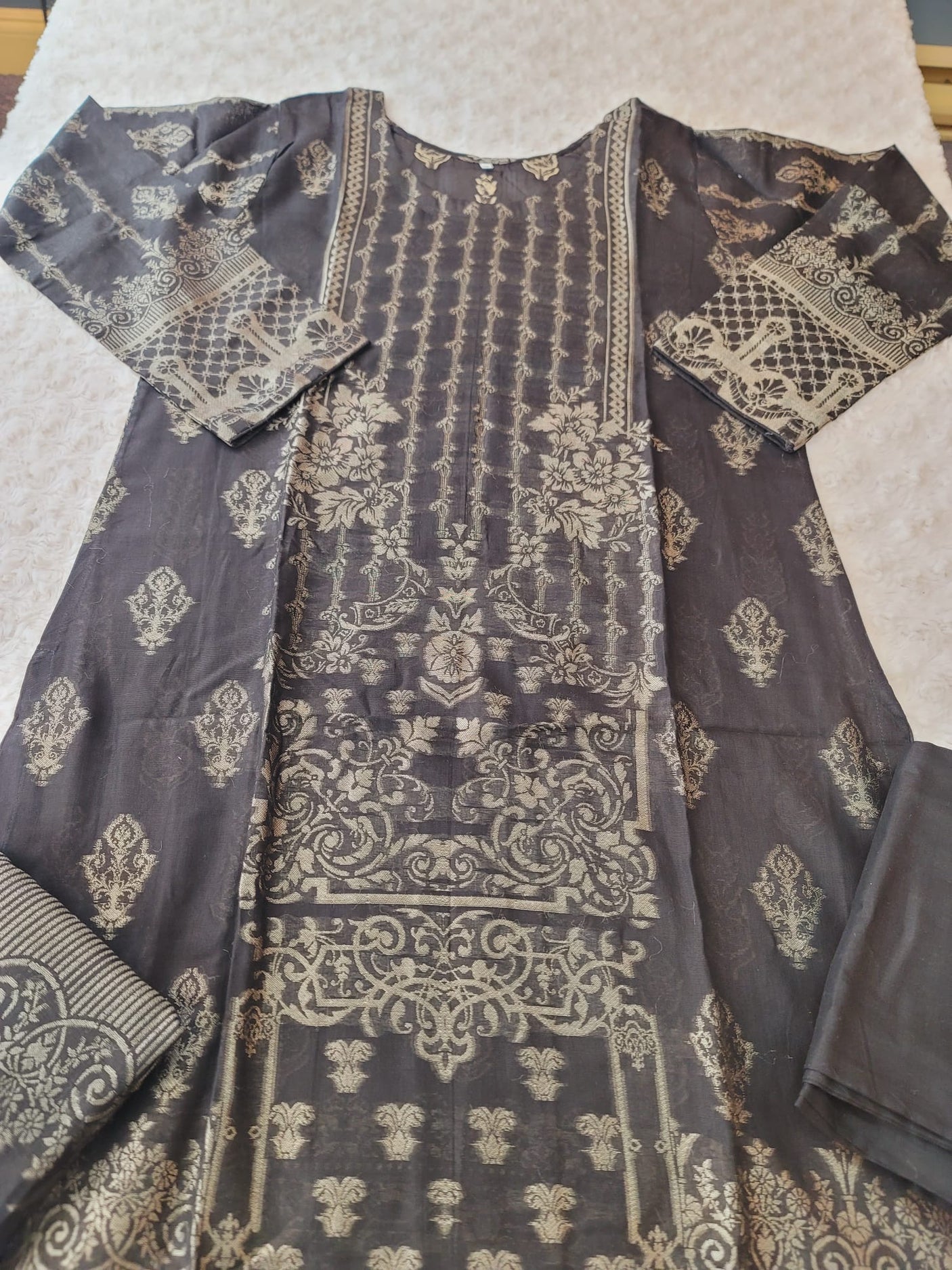 Pakistani Stitched Jacquard lawn Embroidered Salwar kameez ready to ship