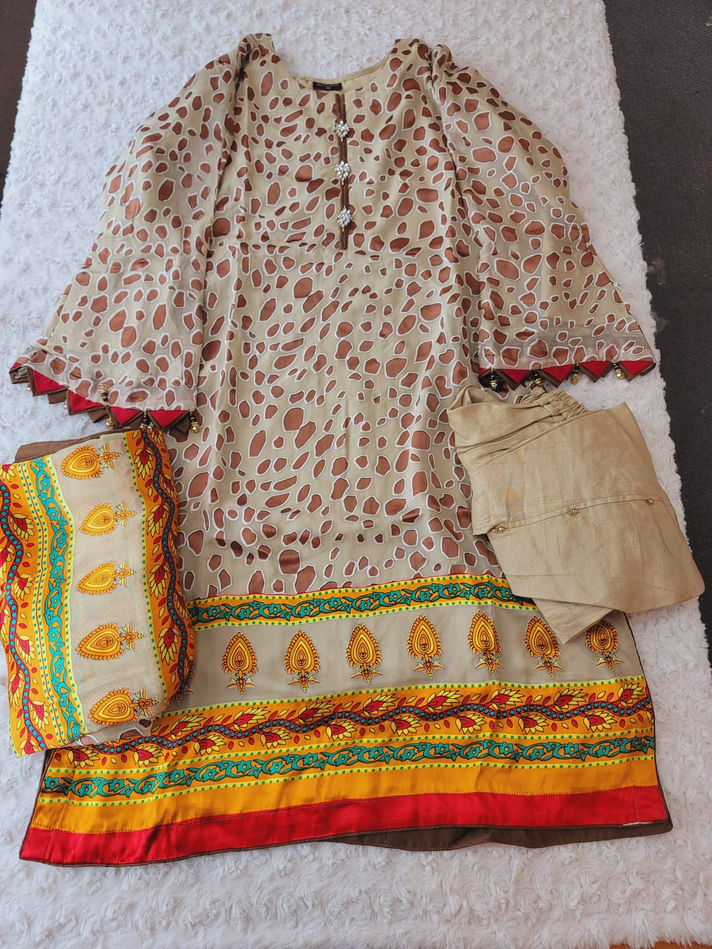 Pakistani Orginal Butique Collection 2021 -100% Original Guaranteed