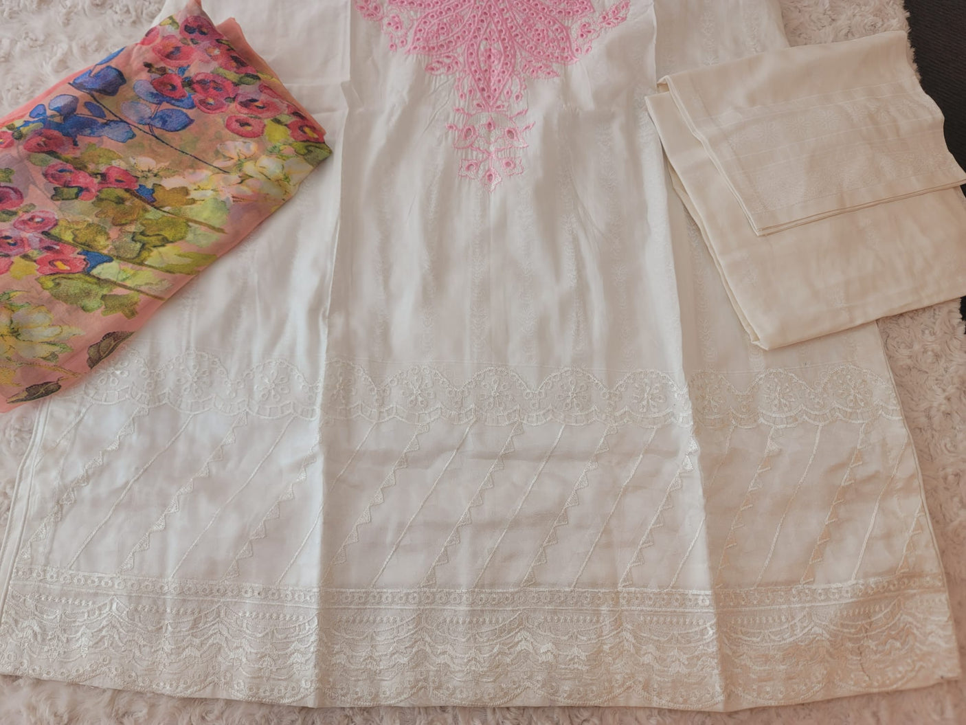 Pakistani Stitched lawn Embroidered Salwar kameez ready to ship