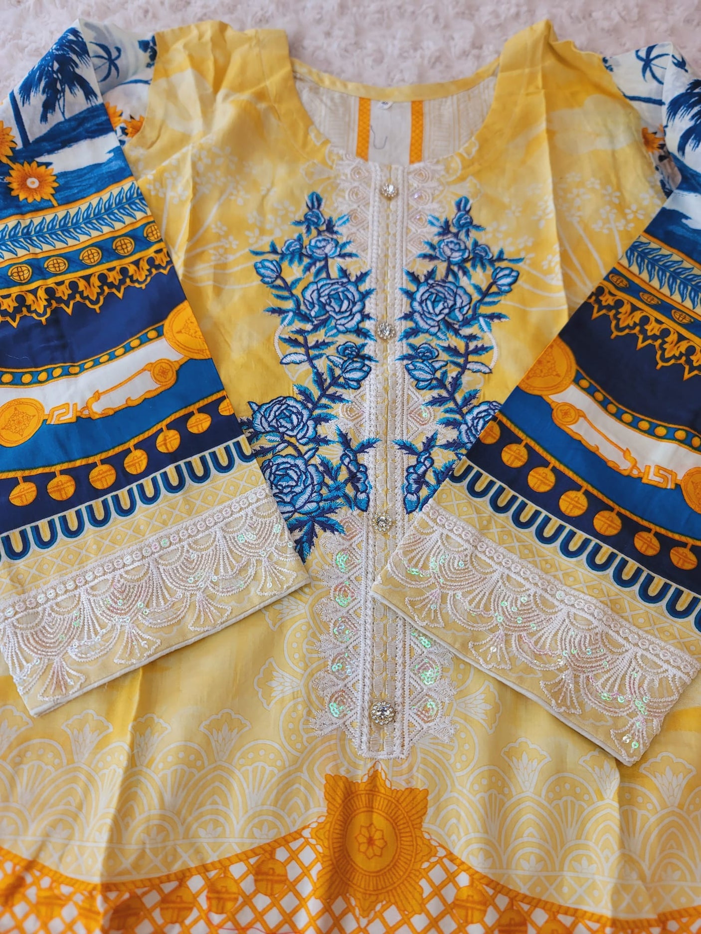 Pakistani Stitched lawn Embroidered Salwar kameez ready to ship