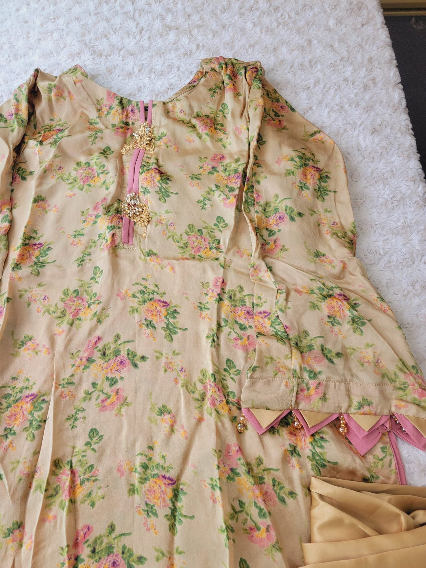 Pakistani Raw Silk Kamiz With Pure Chiffon Duppata Collection 2021 -100% Original Guaranteed