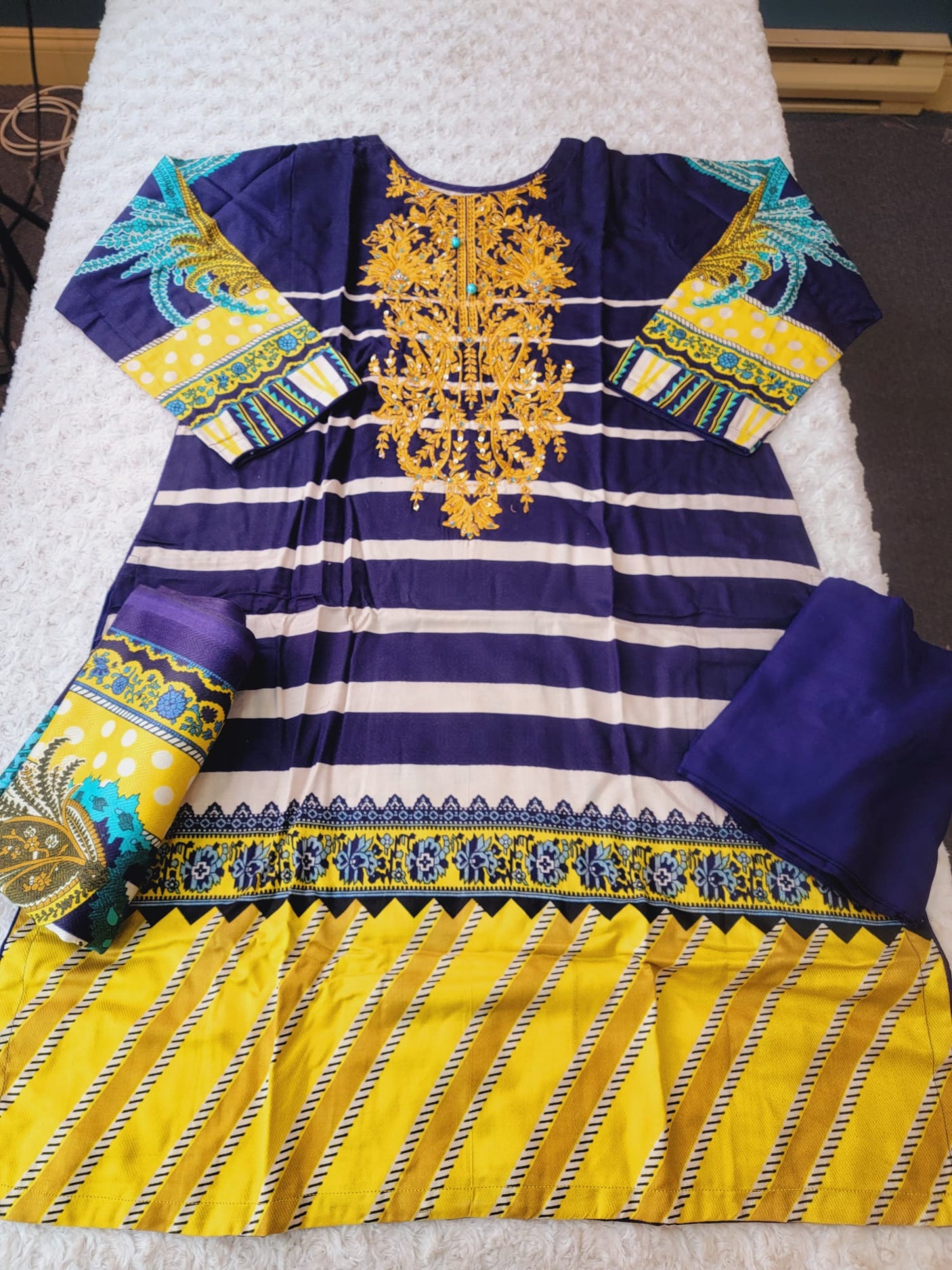 Pakistani linen Embroidered Salwar kameez Ready To Ship