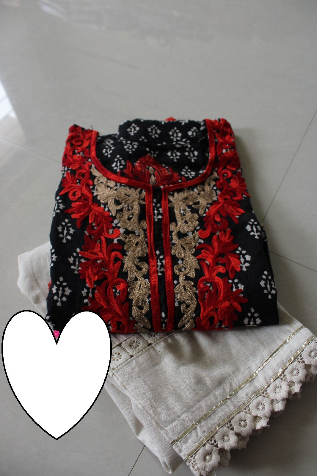 Beautiful cotton printed stitched kaftan with thread embroidery on front n back Paired with cotton stitched pant with crochet lace