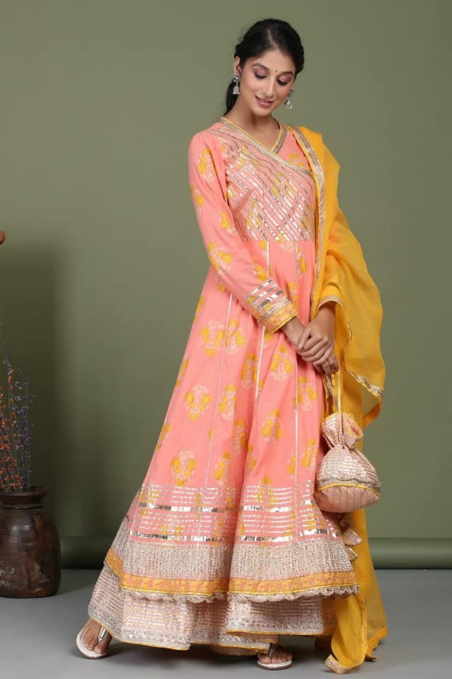 Premium heavy cotton designer anarkali kurti with side tslit detailed with heavy gota work all over. Premium cotton sharara with heavy gota work Premium organza duppata t with heavy gota flower & lace