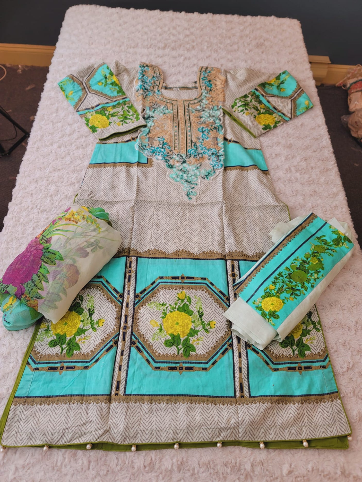 Pakistani Stitched lawn Embroidered Salwar kameez ready to ship