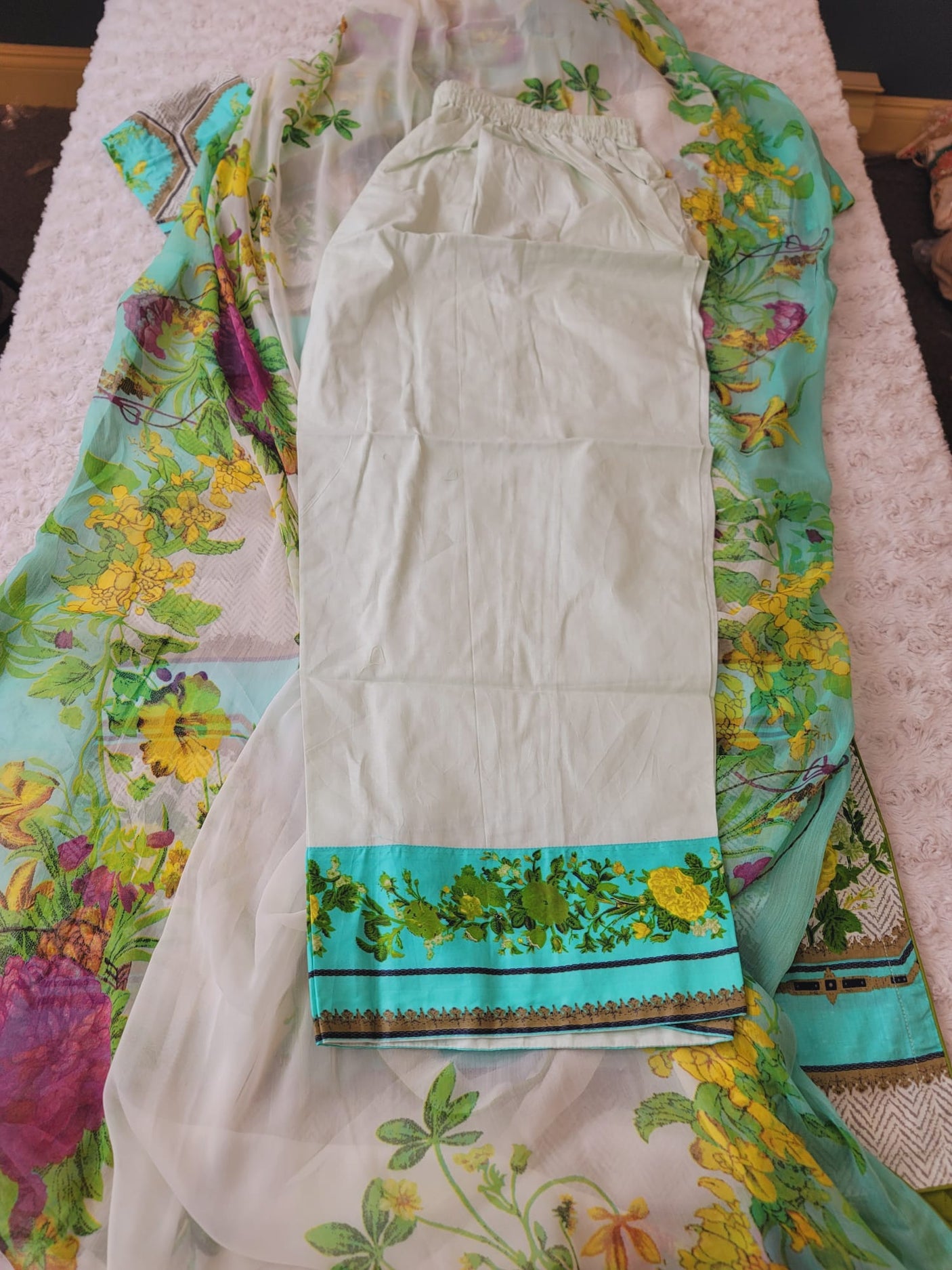 Pakistani Stitched lawn Embroidered Salwar kameez ready to ship