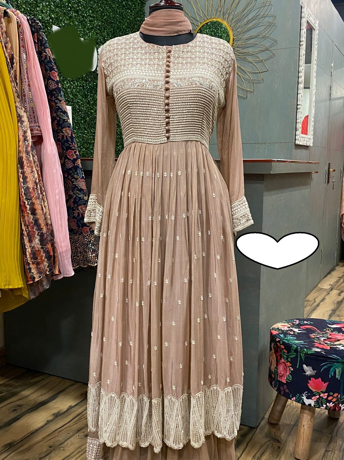 Pure Chinon kurta With Attached Lining And Beautiful Thread Embroidery With Cutdana Sequence And Pearl Work Front And Back💐Pure Chiffon Full Size Dupatta With Four Side Gotta Border💐With Sequence Highlights💐