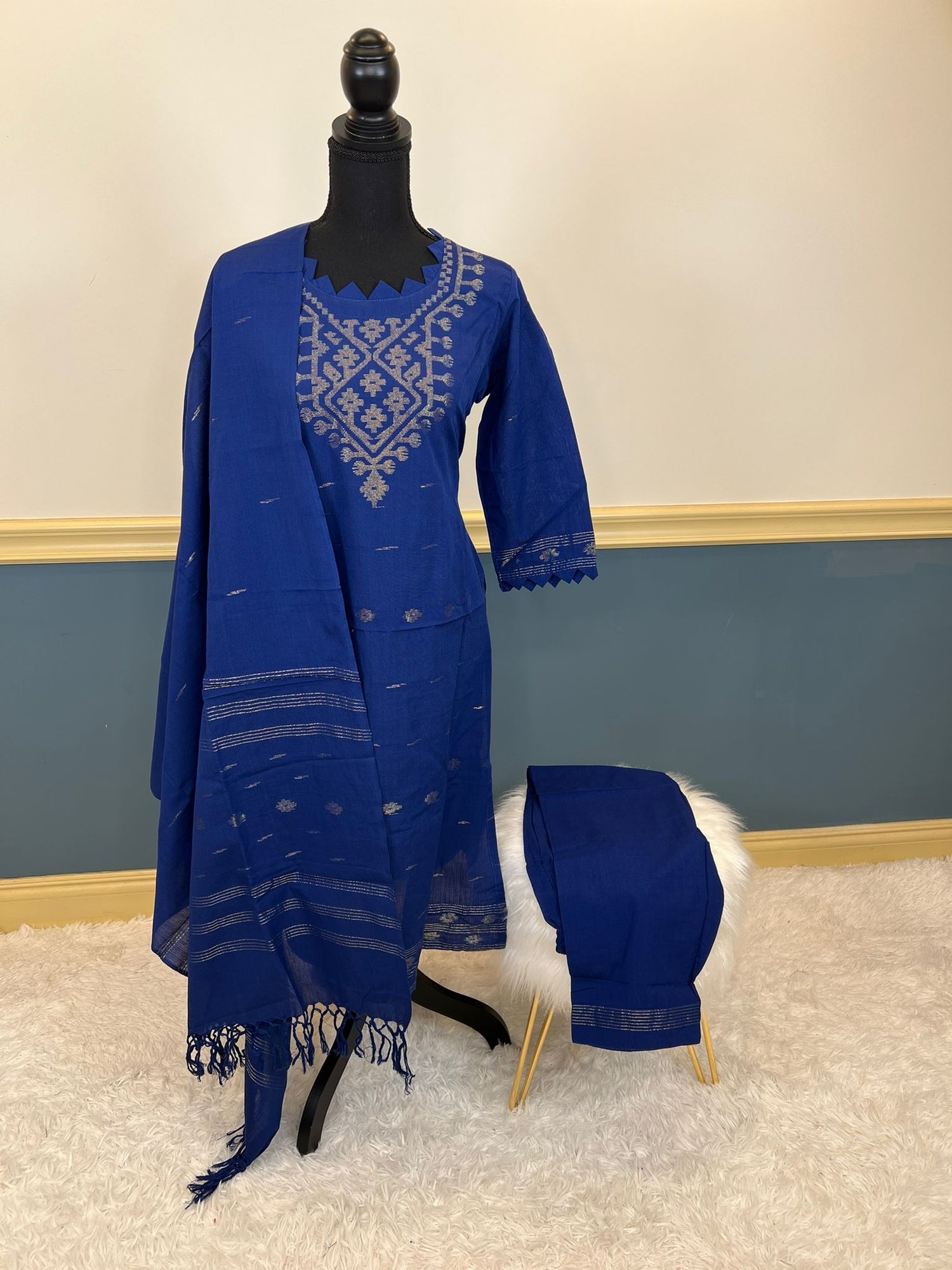 Bangladeshi Jamdani salwar kamiz