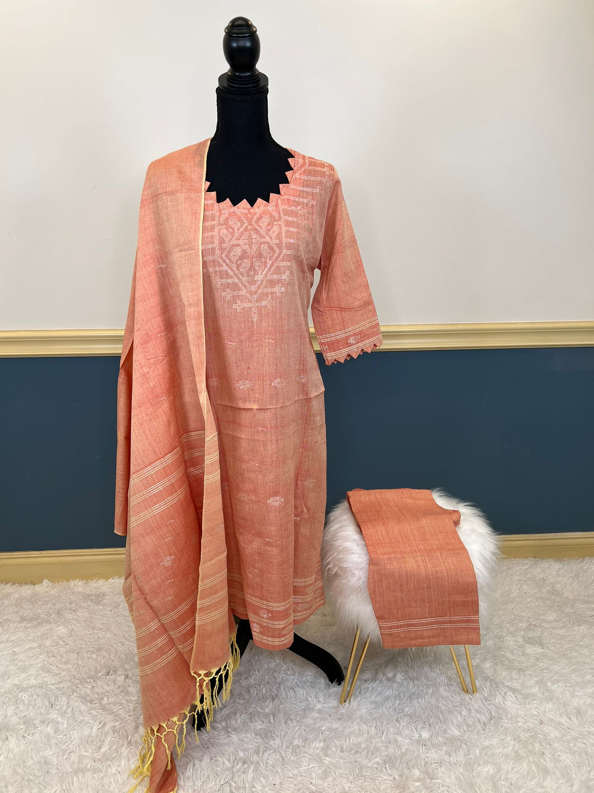 Bangladeshi Jamdani salwar kamiz