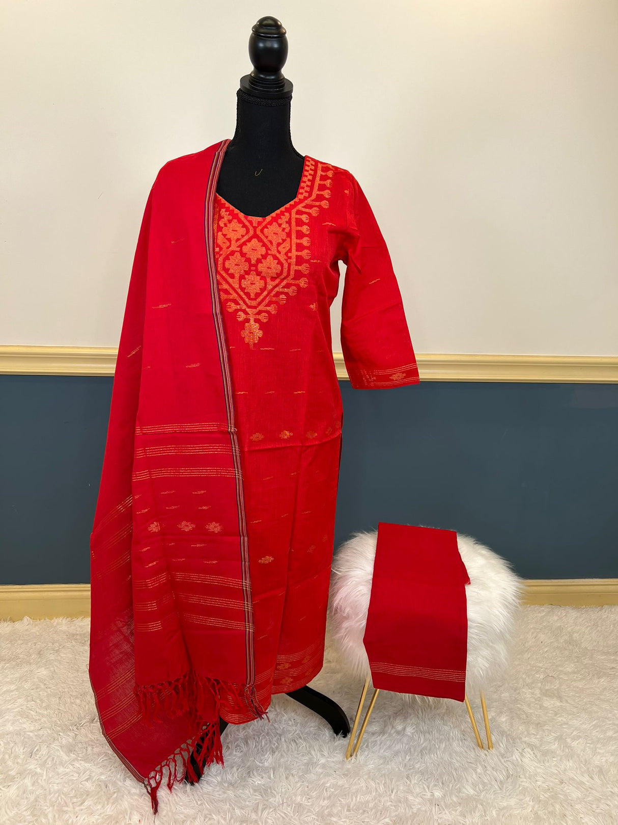 Bangladeshi Jamdani salwar kamiz