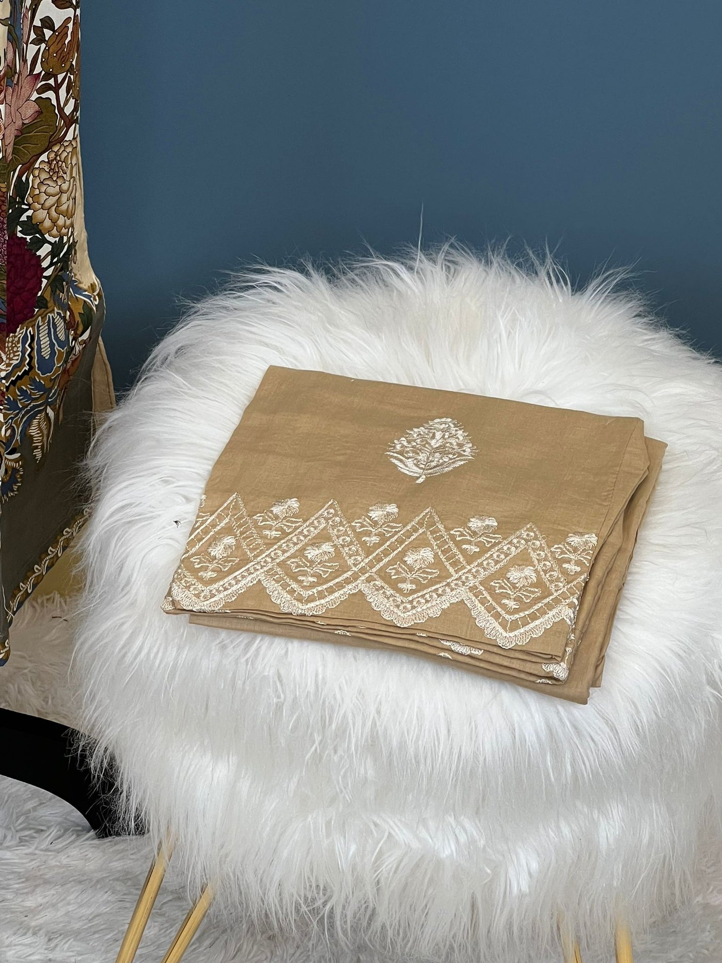 Pakistani Stitched Embroidered lawn Salwar kameez ready to ship