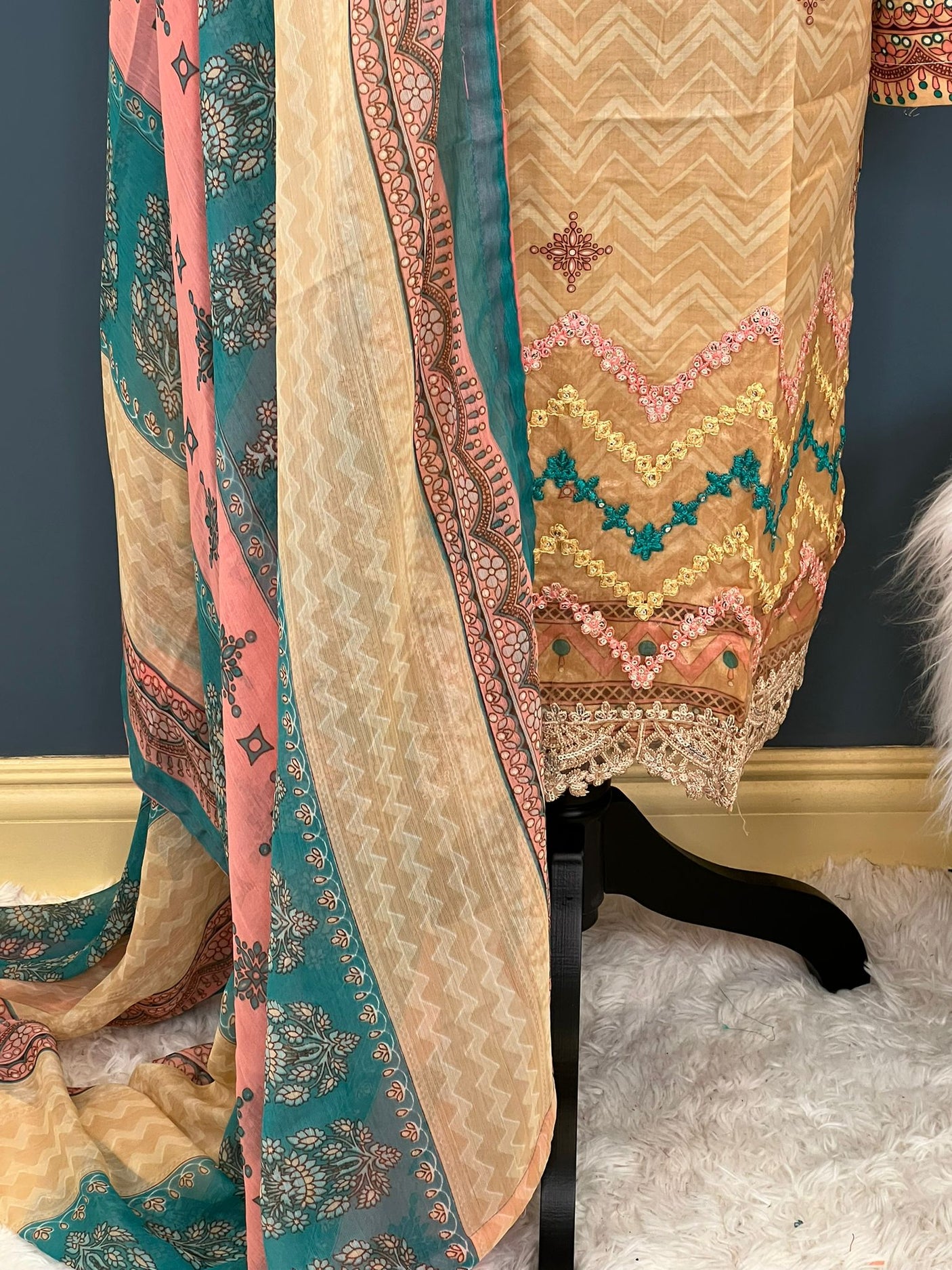 Pakistani Stitched Embroidered lawn Salwar kameez ready to ship