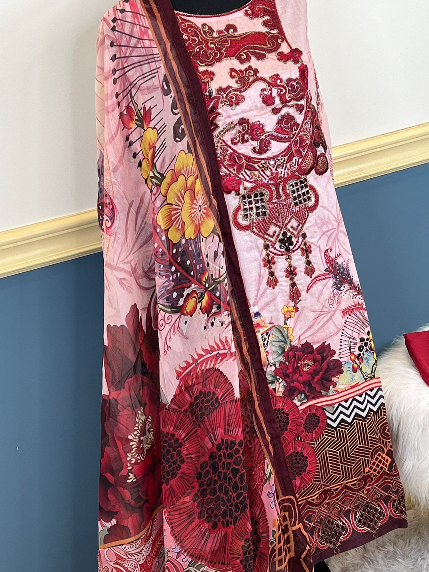 Pakistani Stitched Luxury Embroidered lawn Salwar kameez ready to ship