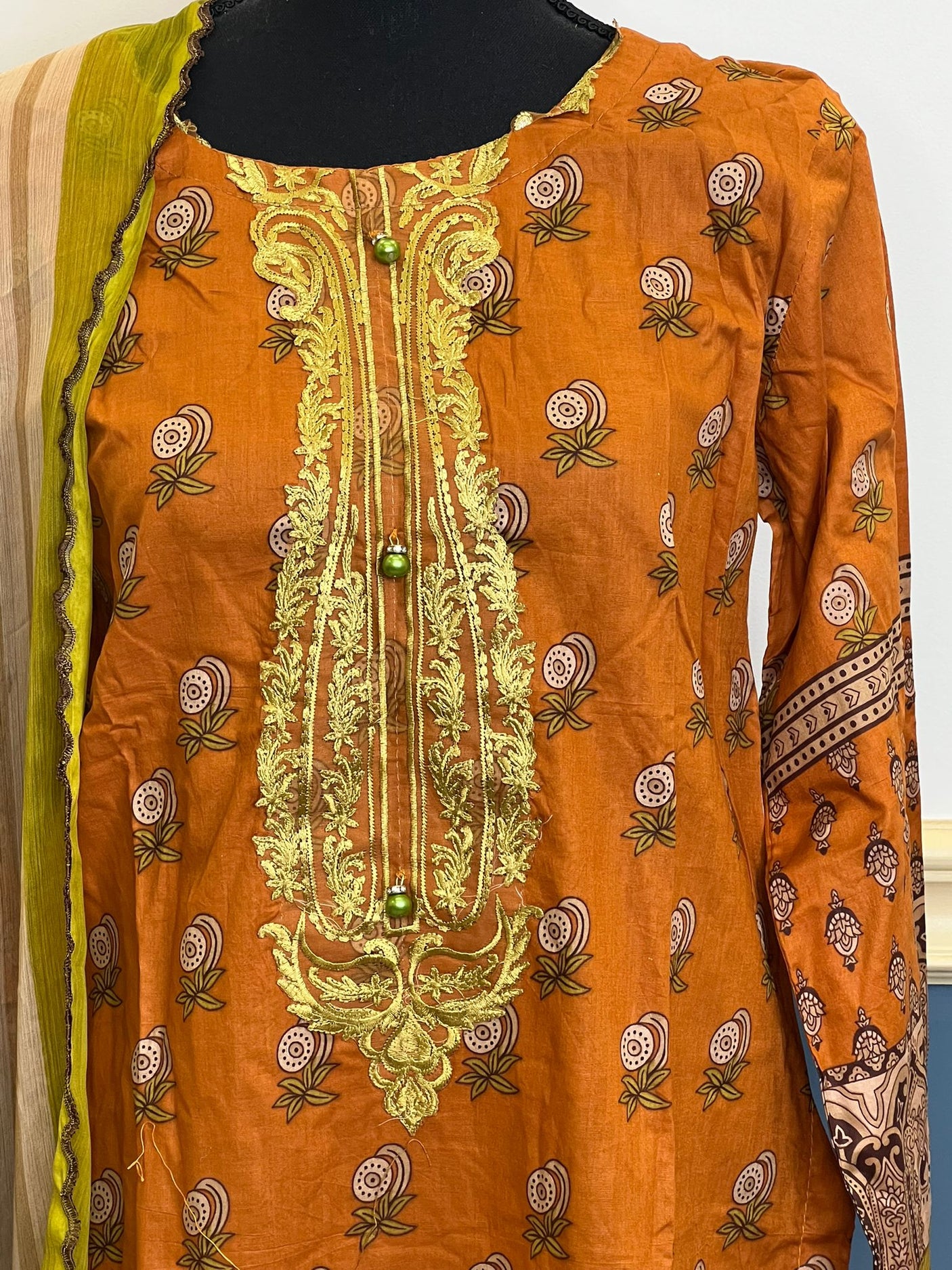 Pakistani Stitched lawn Embroidered Salwar kameez ready to ship