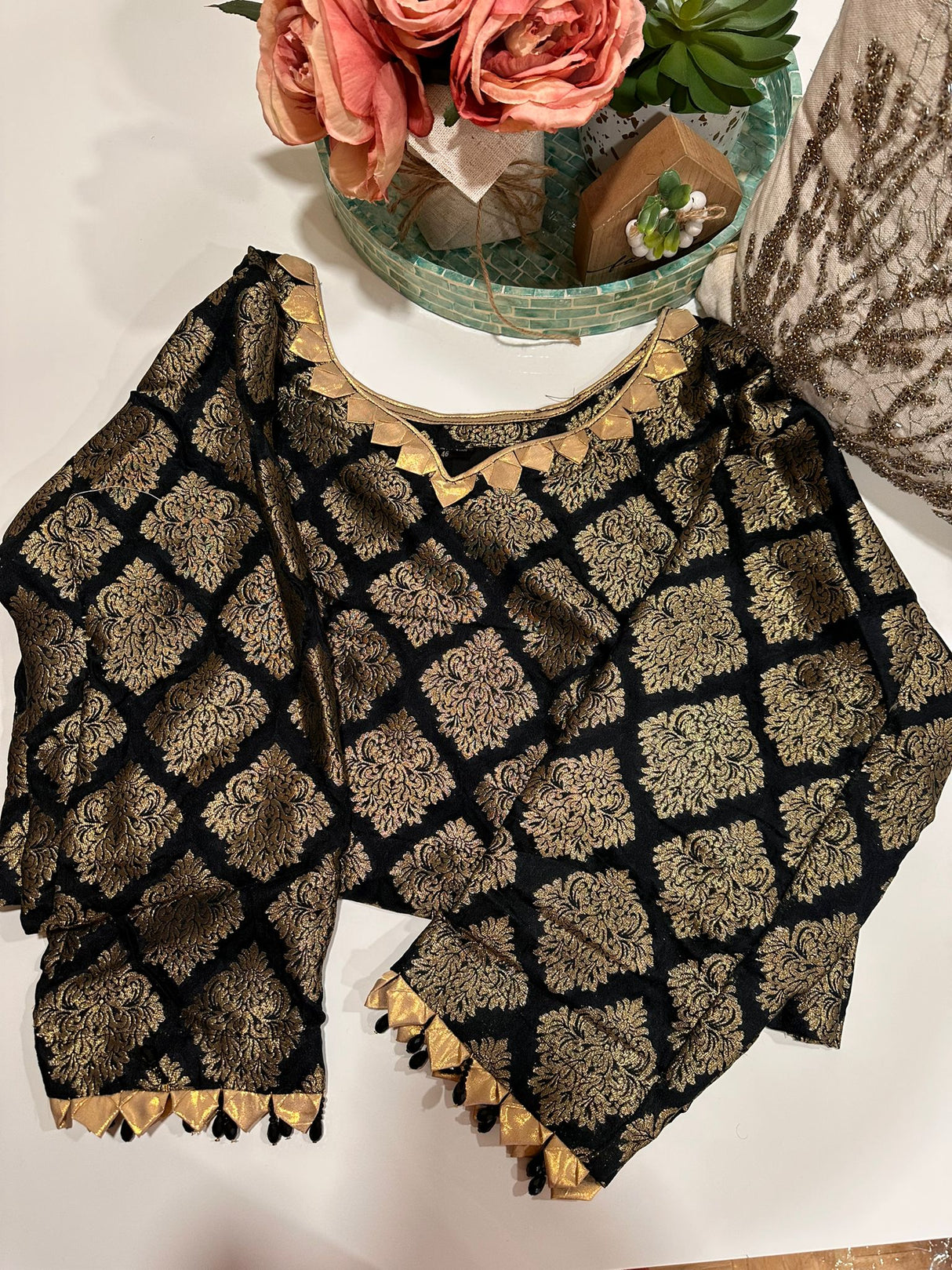 Long Sleeve Stitched Blouse