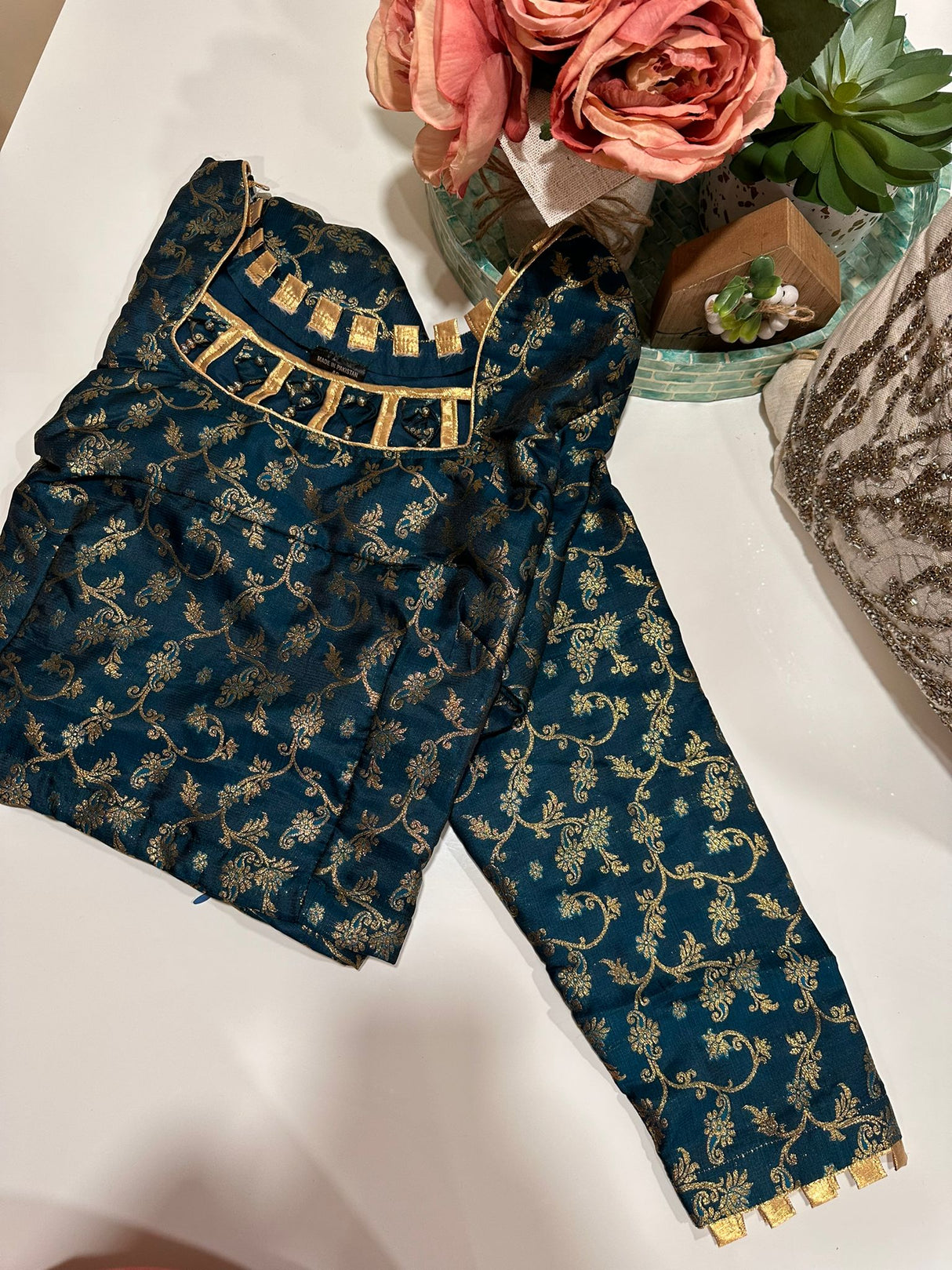 Long Sleeve Stitched Blouse