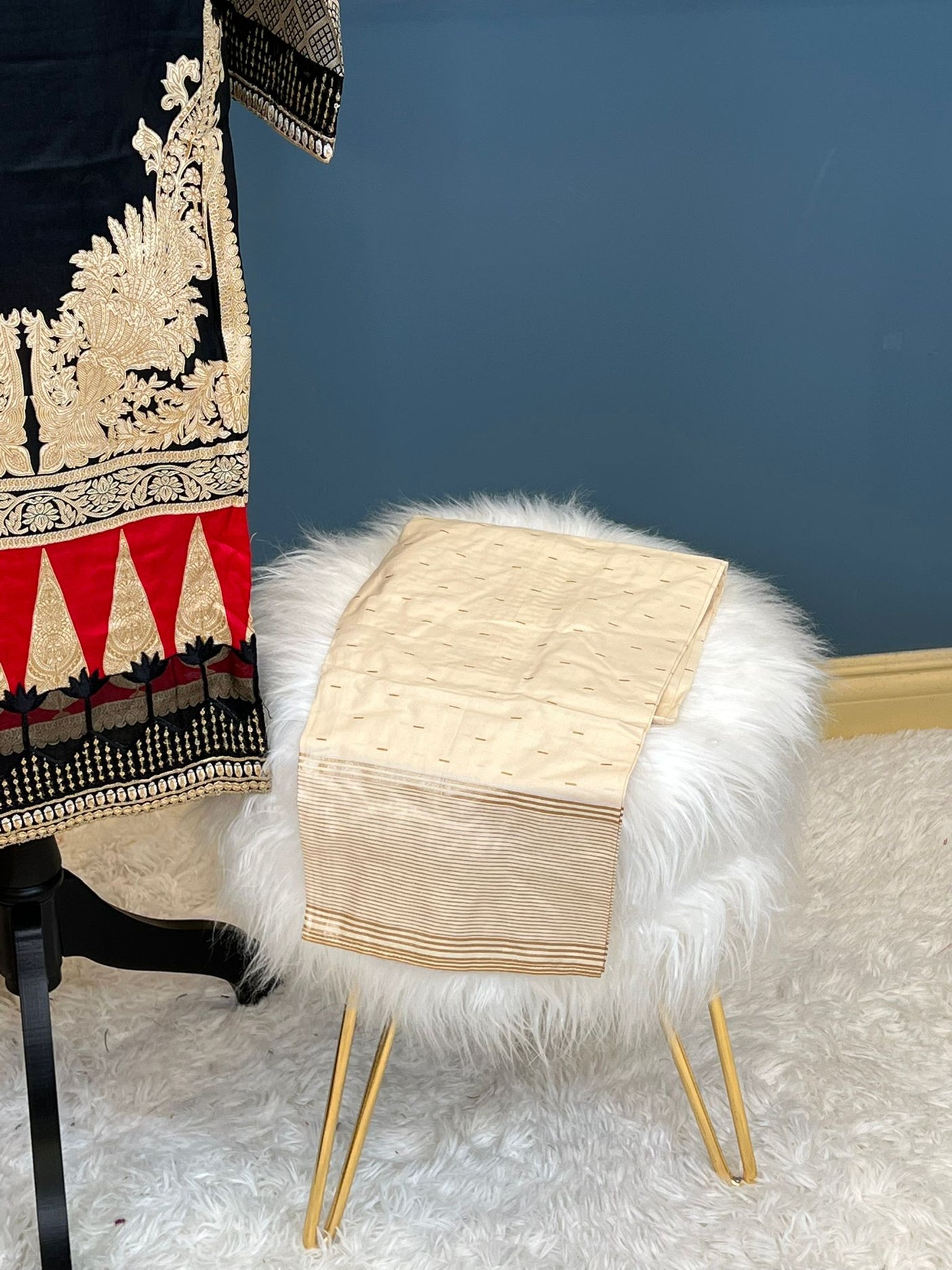 Pakistani Stitched lawn Embroidered Salwar kameez ready to ship