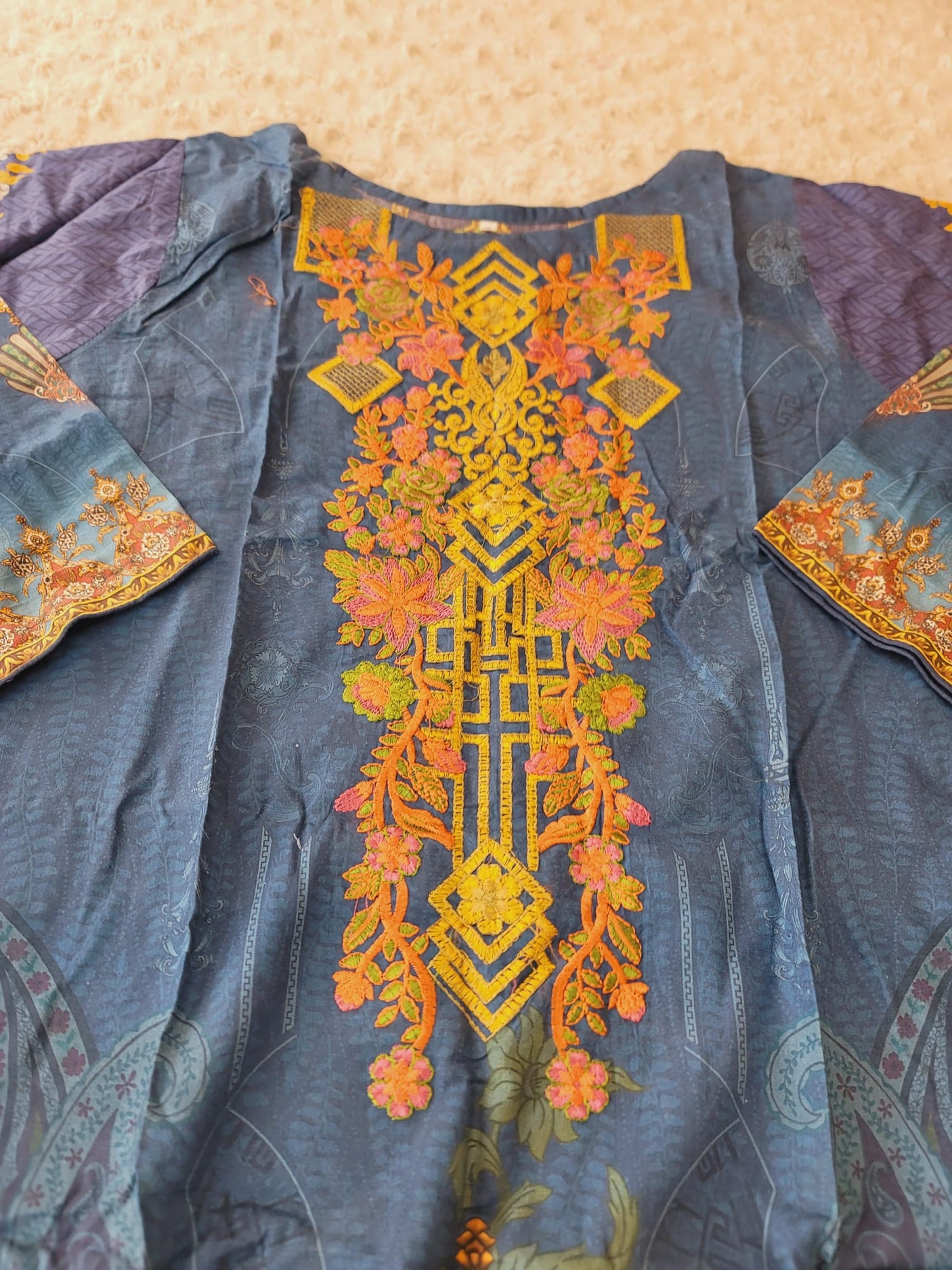 Pakistani Stitched lawn Embroidered Salwar kameez ready to ship