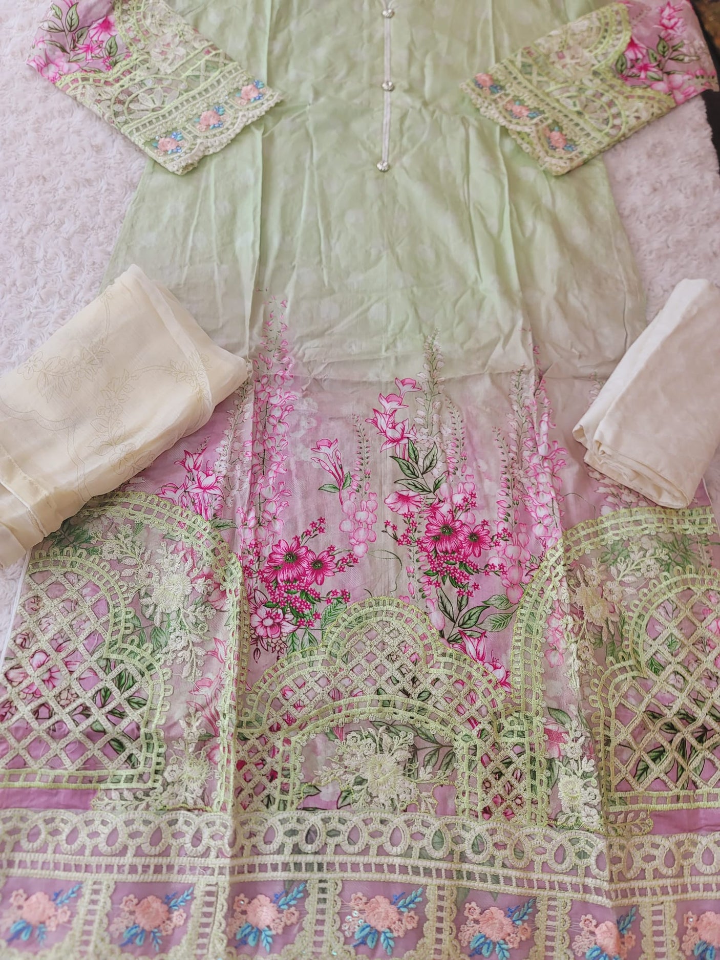 Pakistani Stitched lawn Embroidered Salwar kameez ready to ship