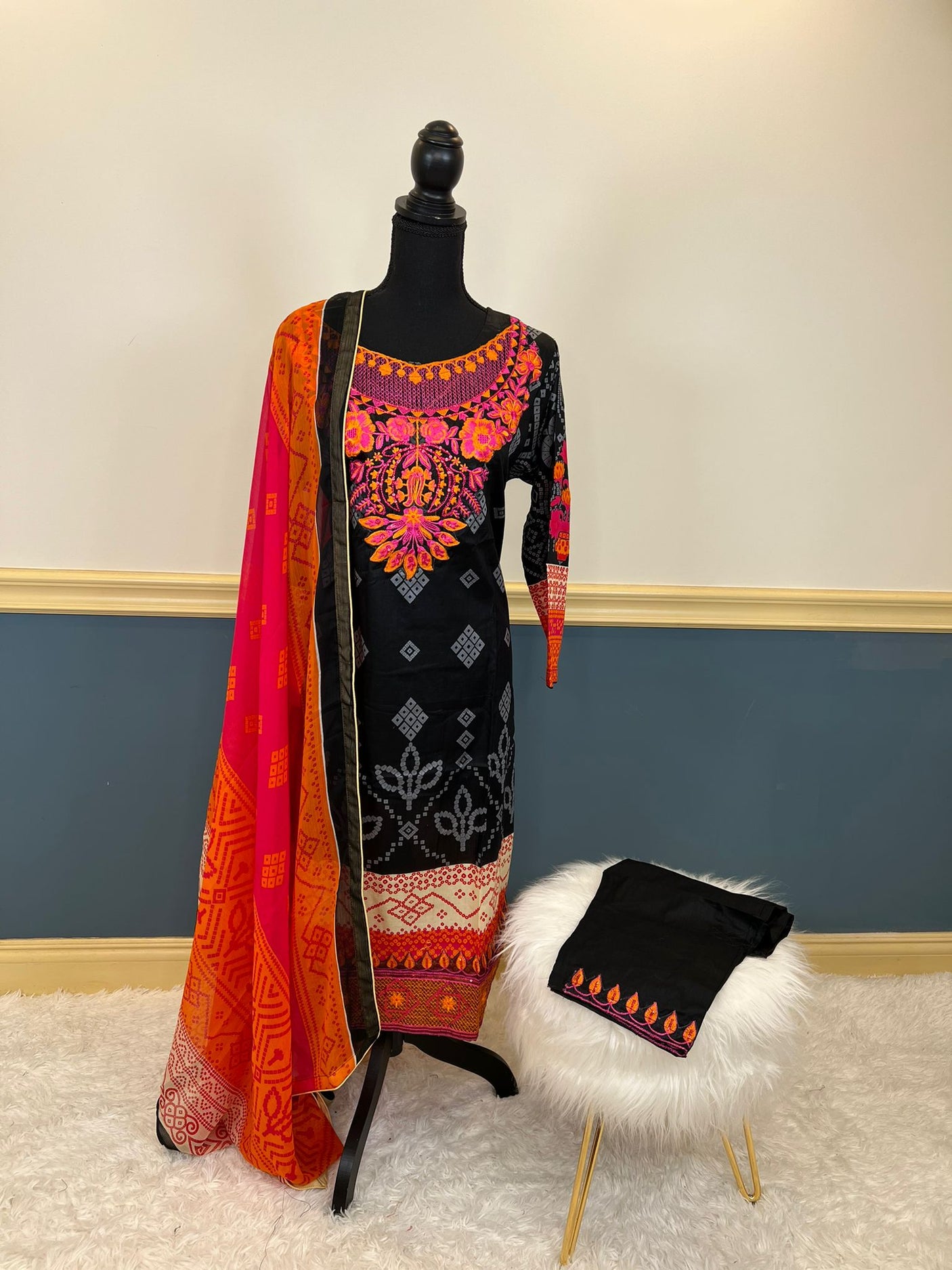 Pakistani Stitched lawn Embroidered Salwar kameez ready to ship