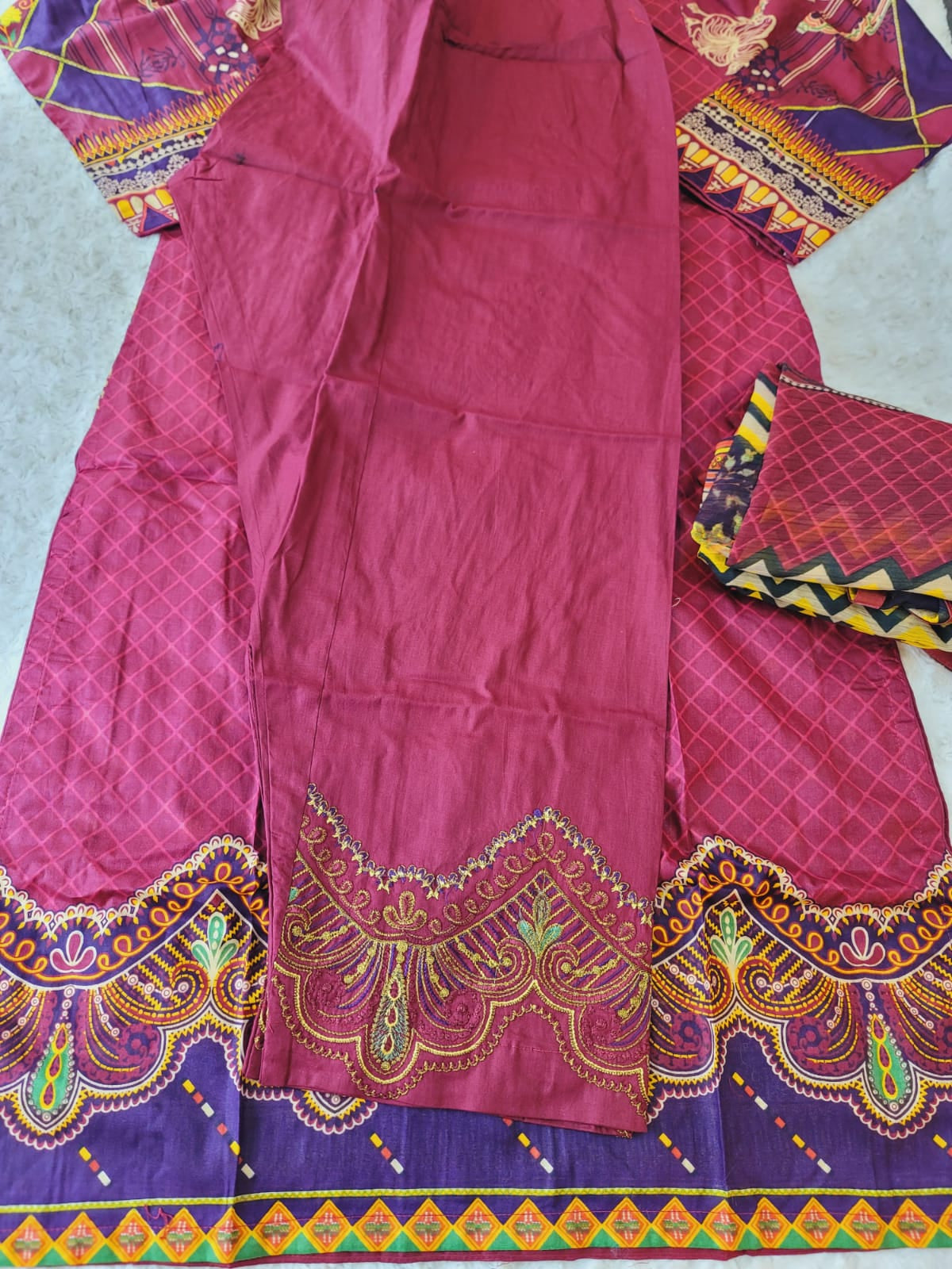 Pakistani stitched lawn Embroidered Salwar kameez ready to ship