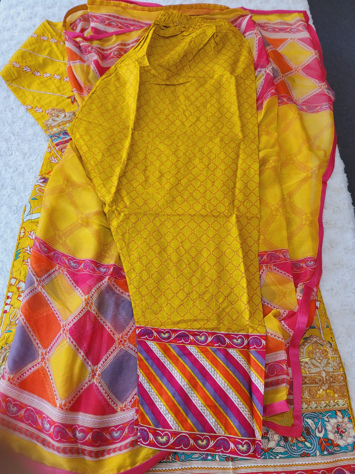 Pakistani stitched lawn Embroidered Salwar kameez ready to ship