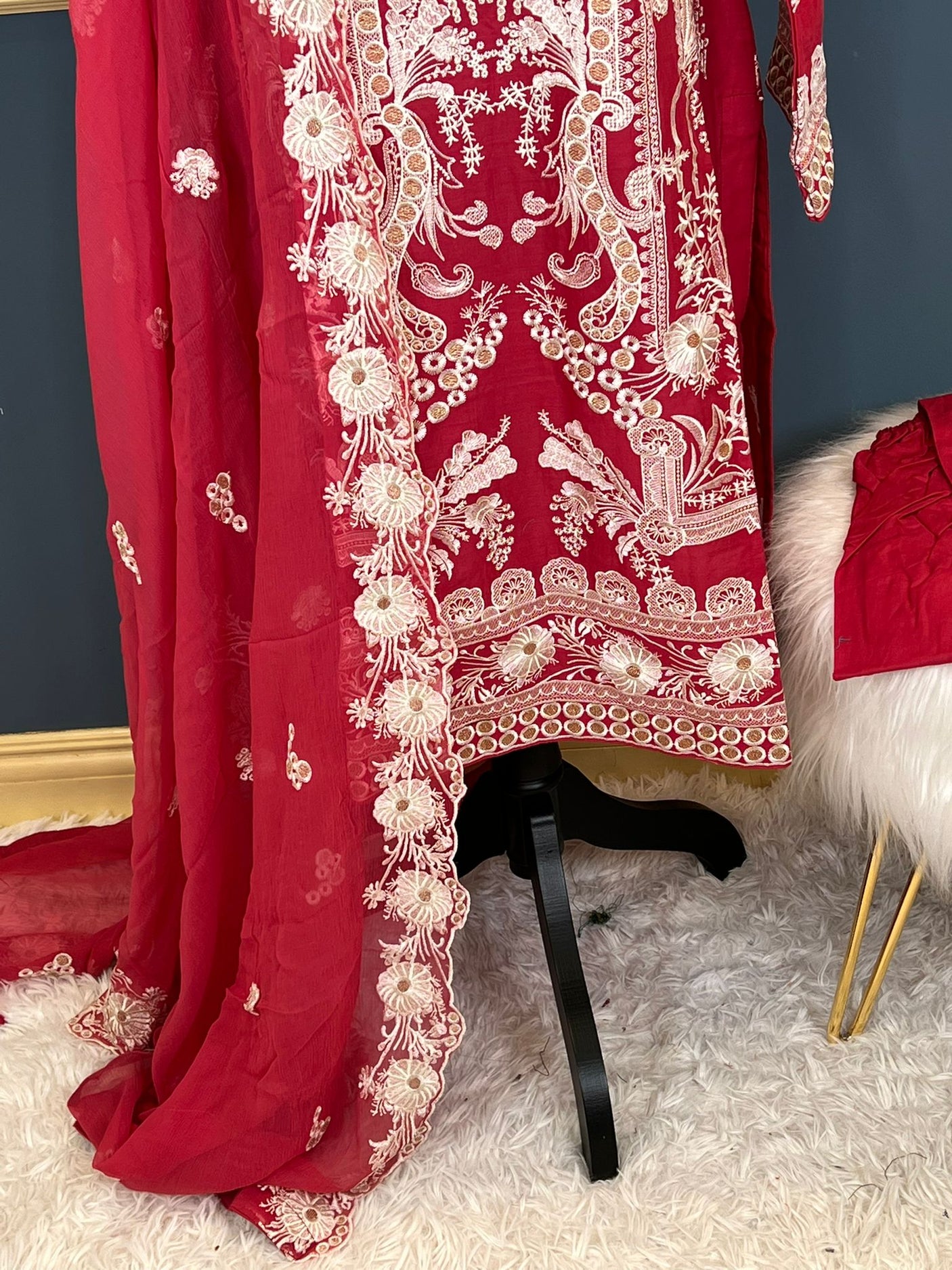 Pakistani Stitched Luxury Embroidered lawn Salwar kameez ready to ship