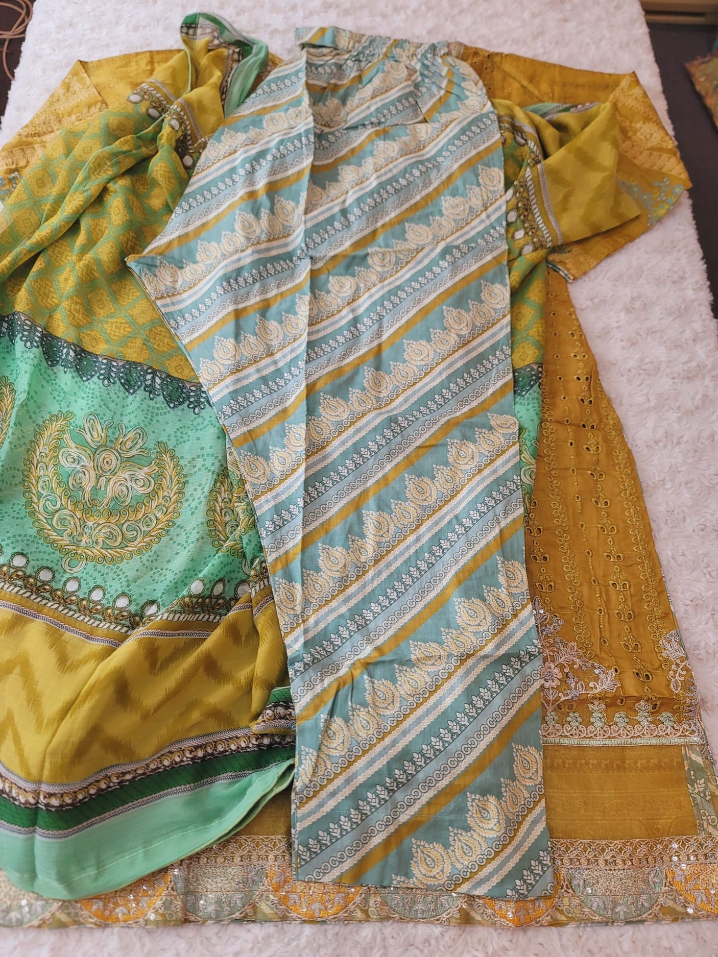 Pakistani Stitched lawn Embroidered Salwar kameez ready to ship