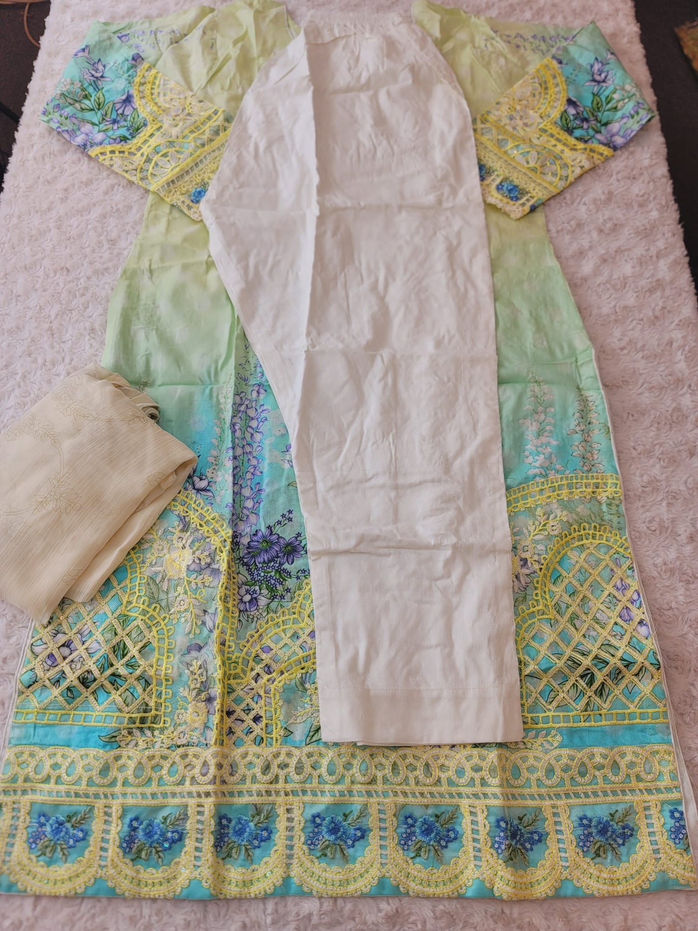 Pakistani Stitched lawn Embroidered Salwar kameez ready to ship