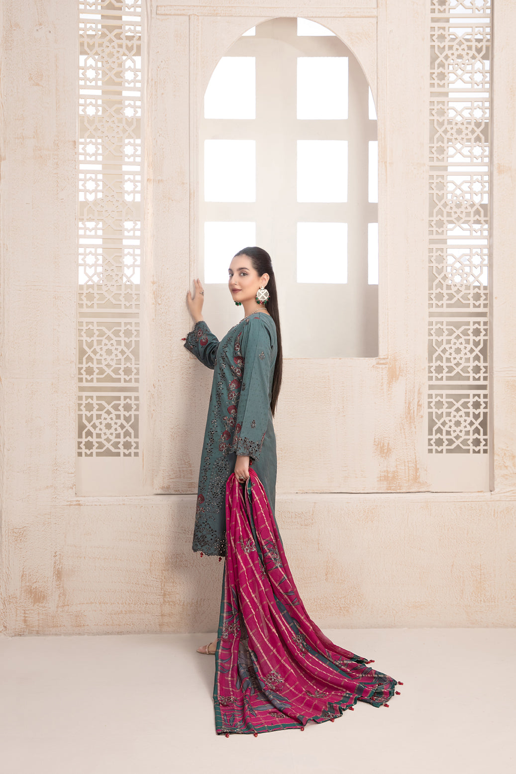 Maherooh By Tawakkal Embroidered Lawn Collection