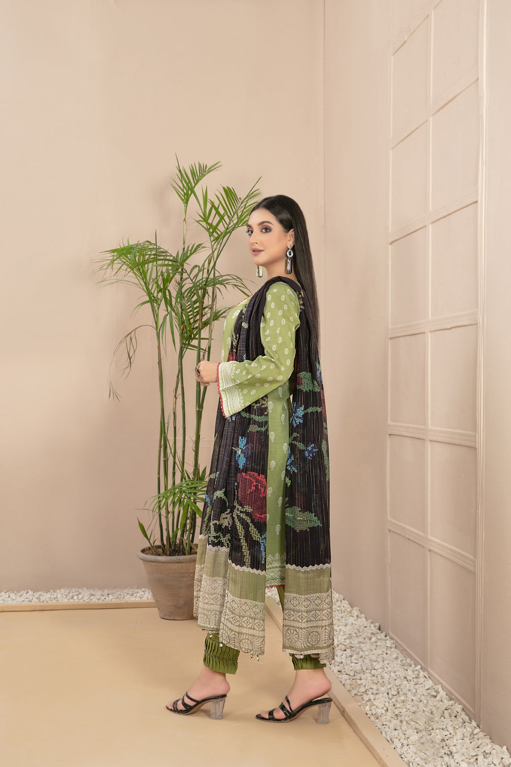 Avanti By Tawakkal Embroidered Lawn Collection