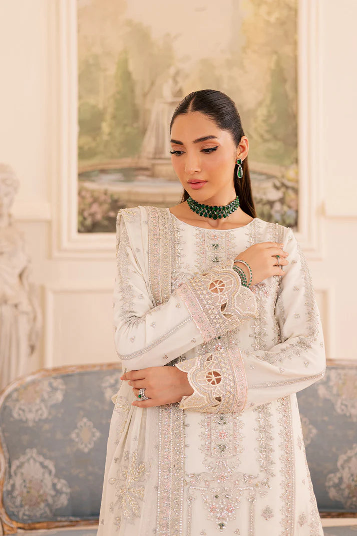 Suave By Emaan Adeel Luxury Formals Collection