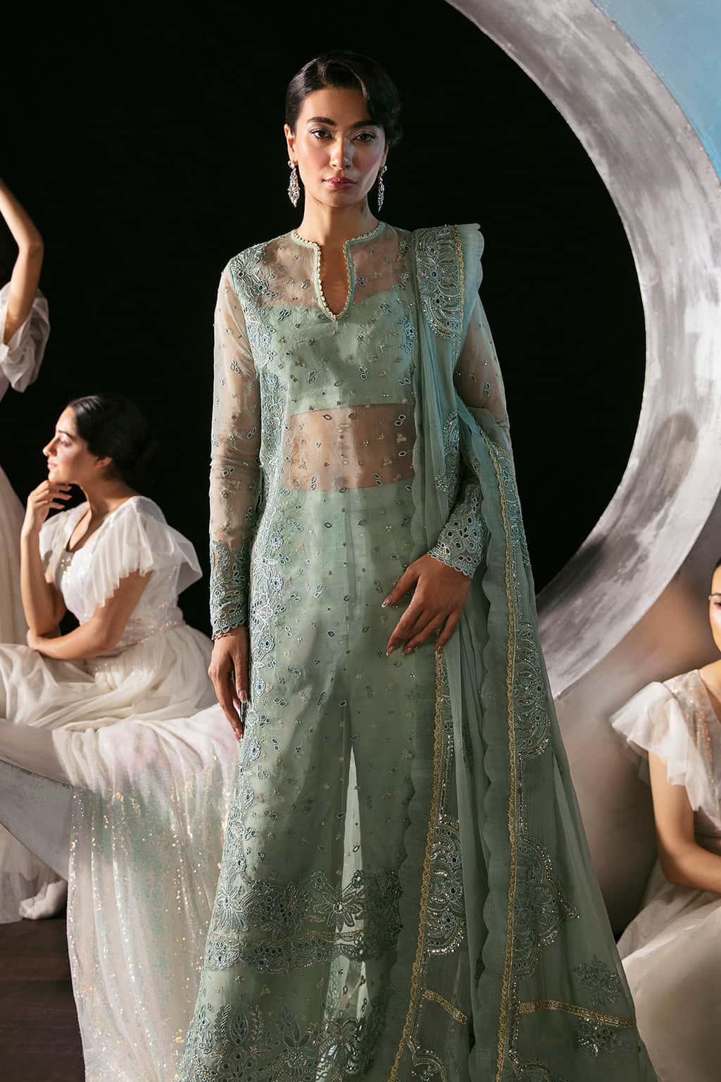 La Fuchsia by Afrozeh Premium Collection