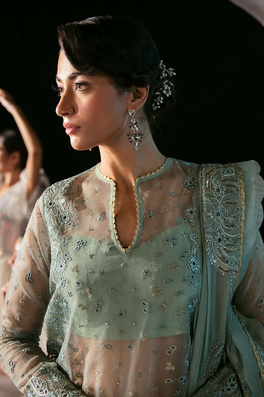 La Fuchsia by Afrozeh Premium Collection