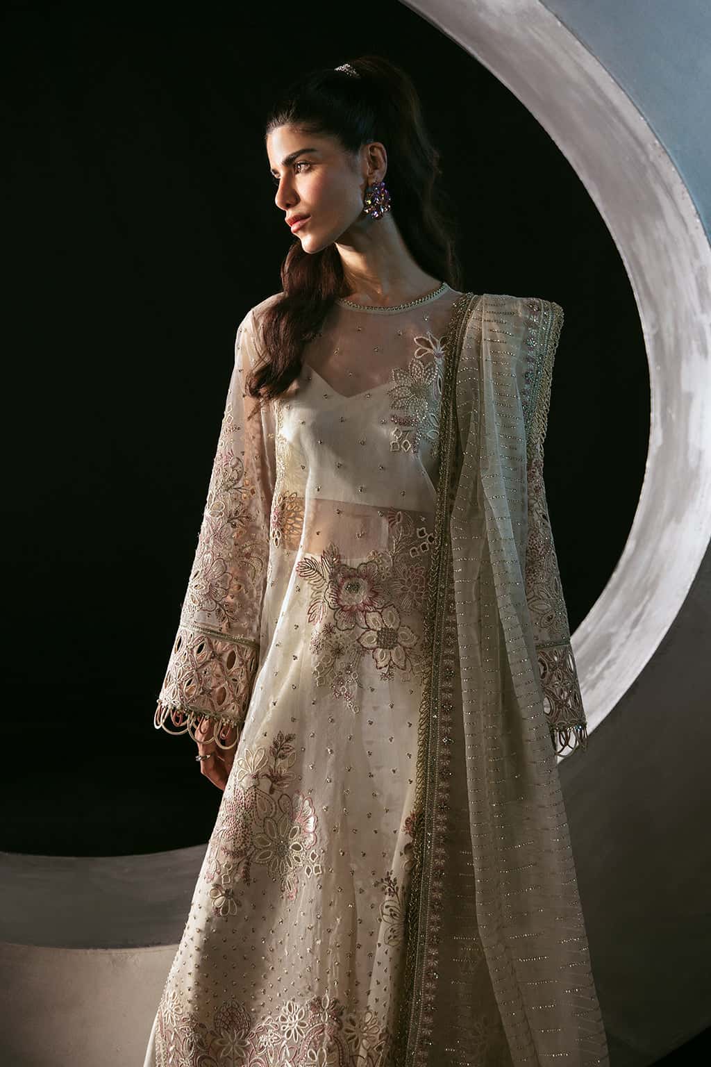 La Fuchsia by Afrozeh Premium Collection