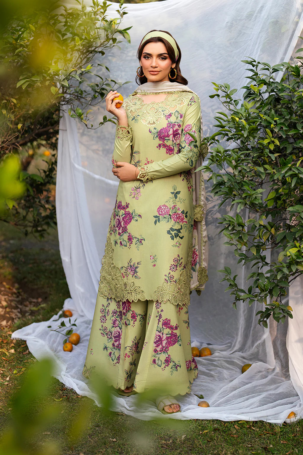 Iznik Embroidered Lawn 3 pc