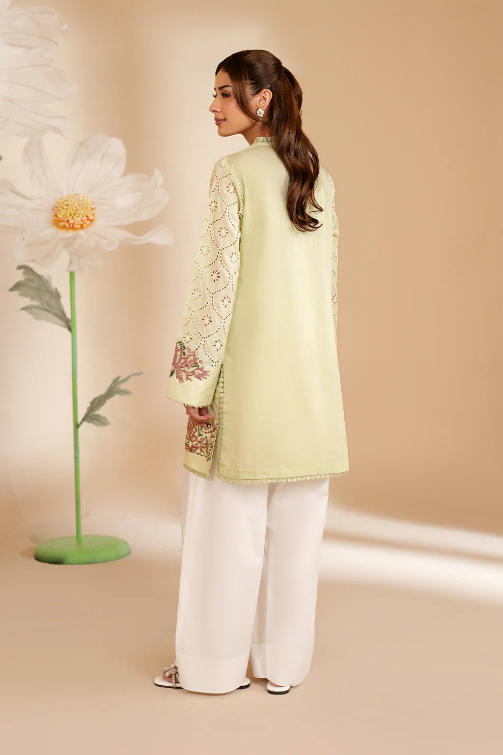 Iznik Embroidered Lawn 3 pc