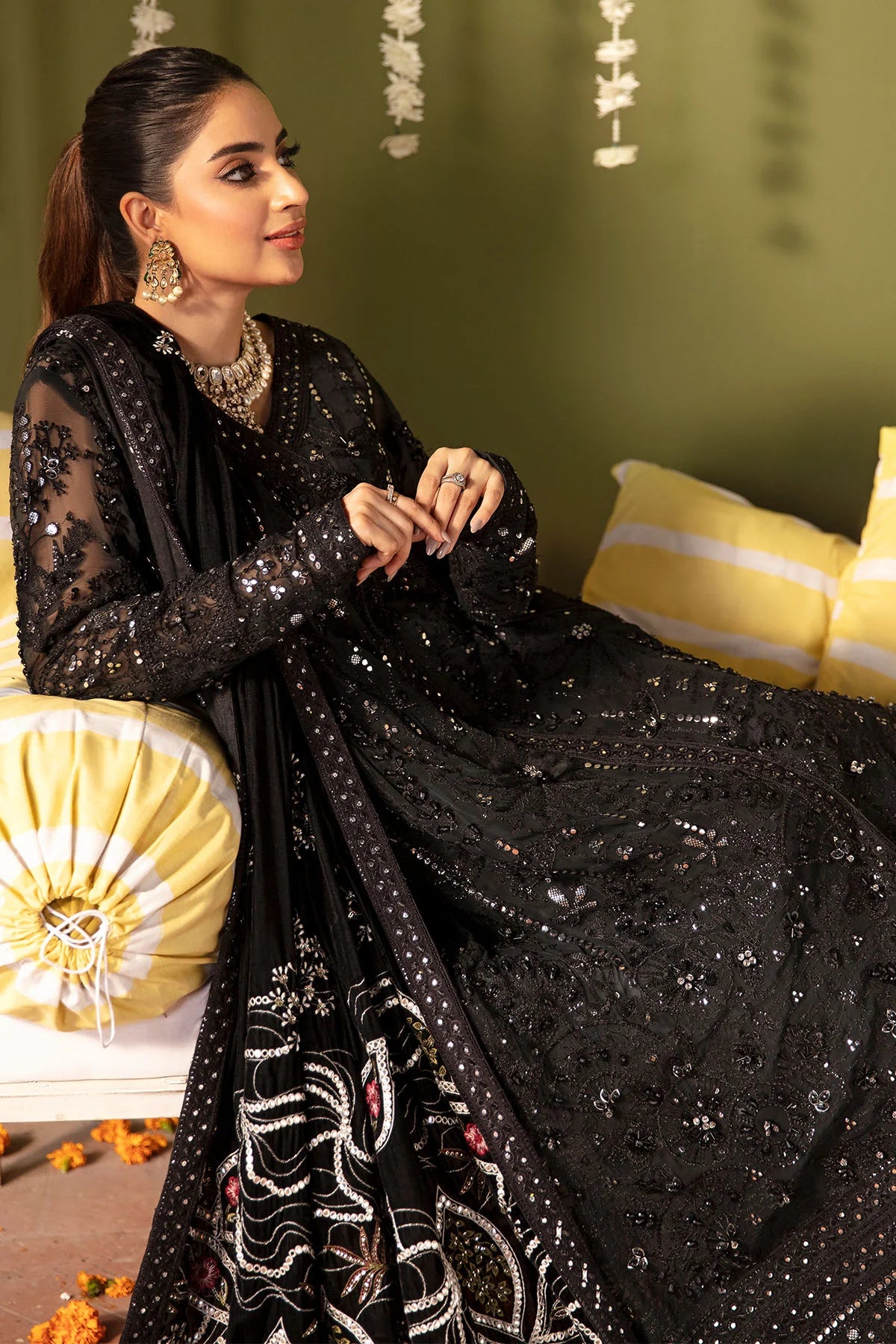 Jhoomro By Nureh Luxury Collection