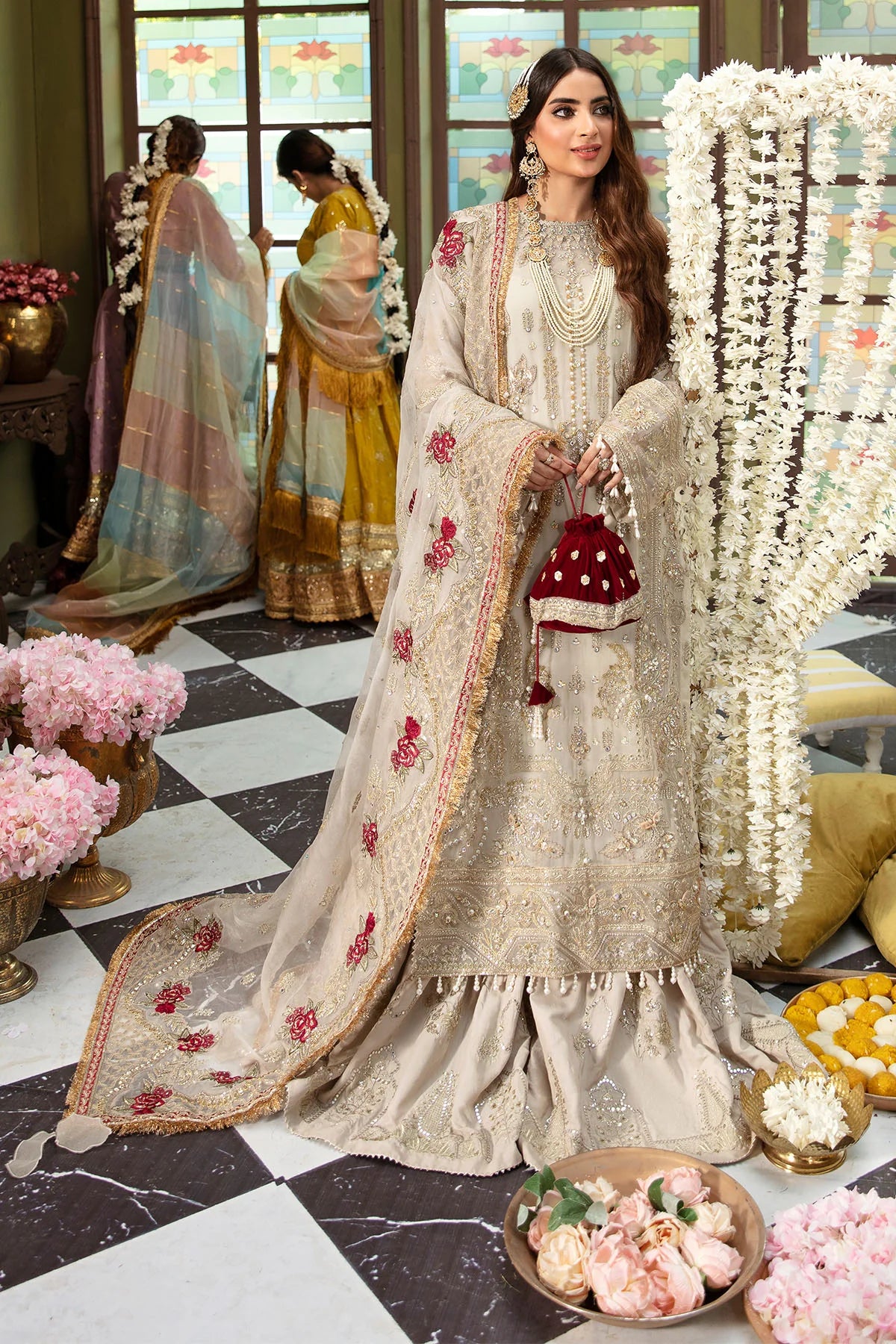 Jhoomro By Nureh Luxury Collection
