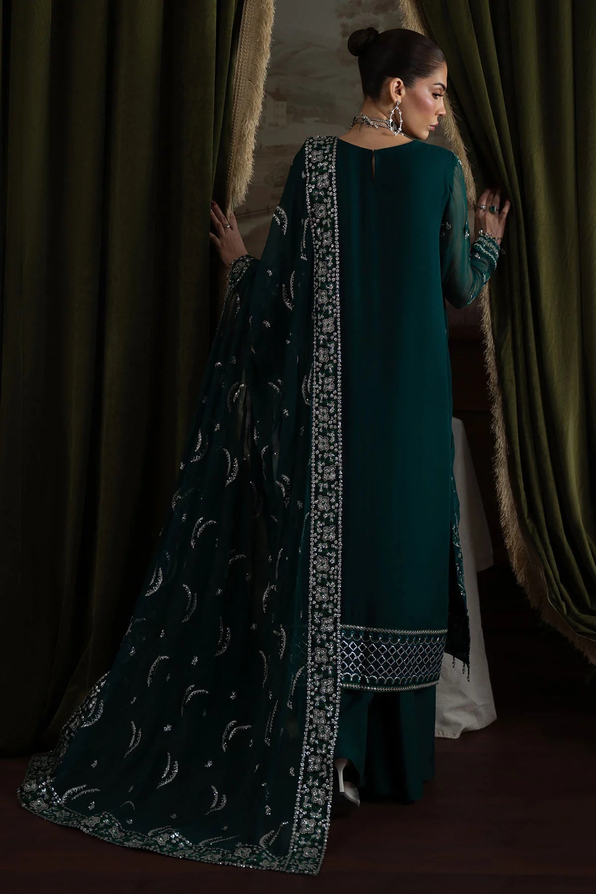 Elanora by Nureh Premium Collection