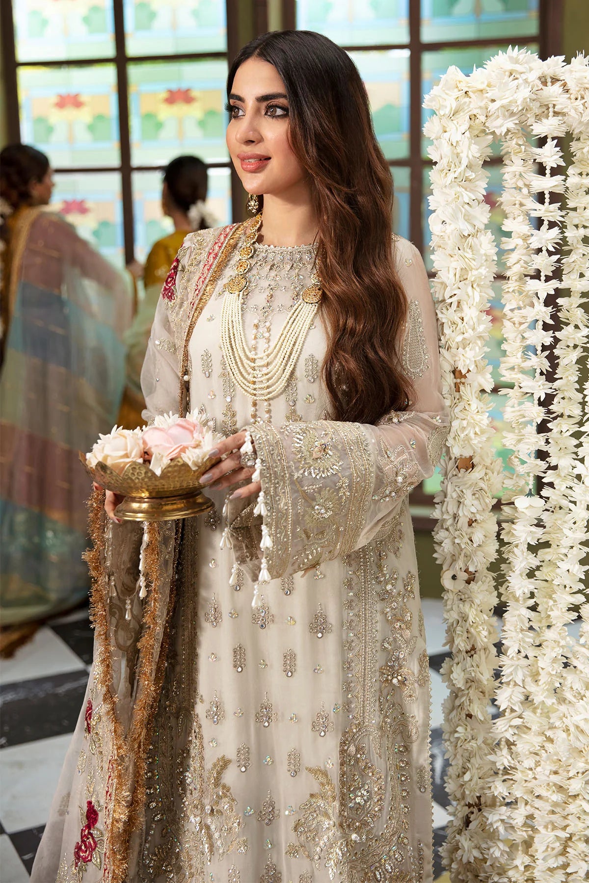Jhoomro By Nureh Luxury Collection