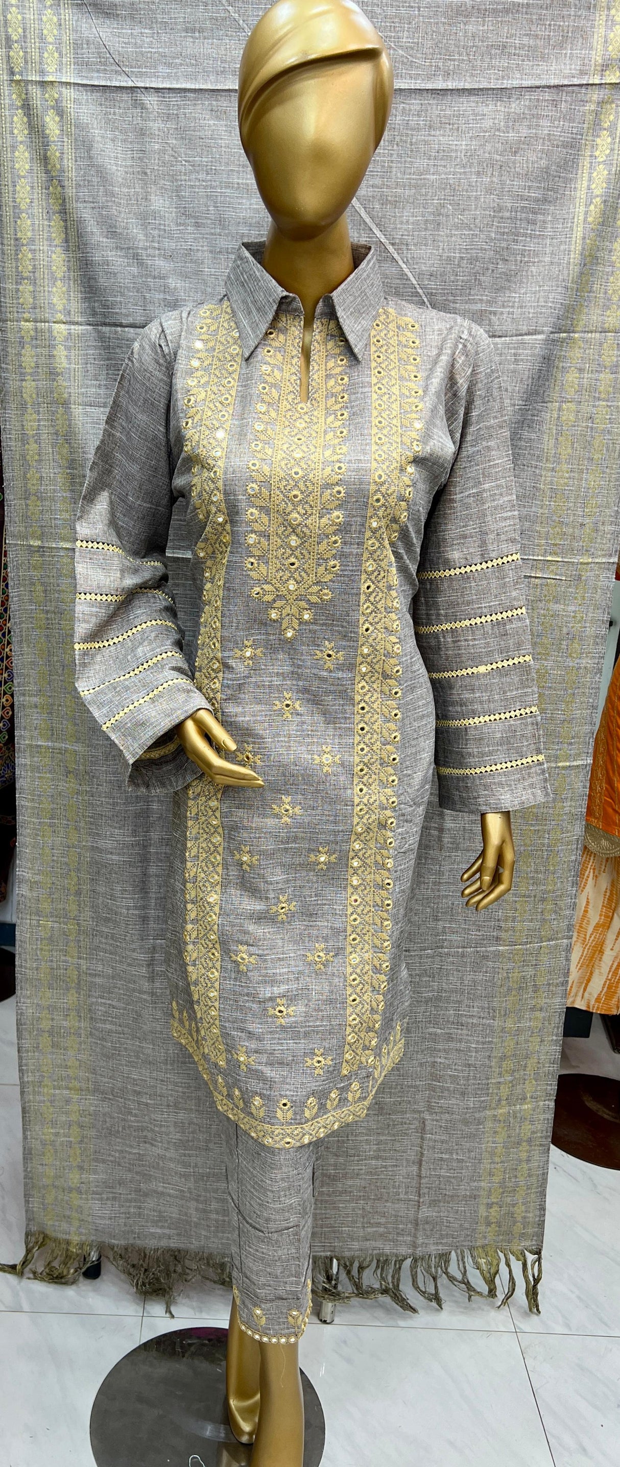 Luxury Embroidered Lawn Ready To Ship