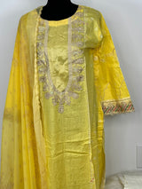 Pakistani Embroidered Lawn  ready to ship